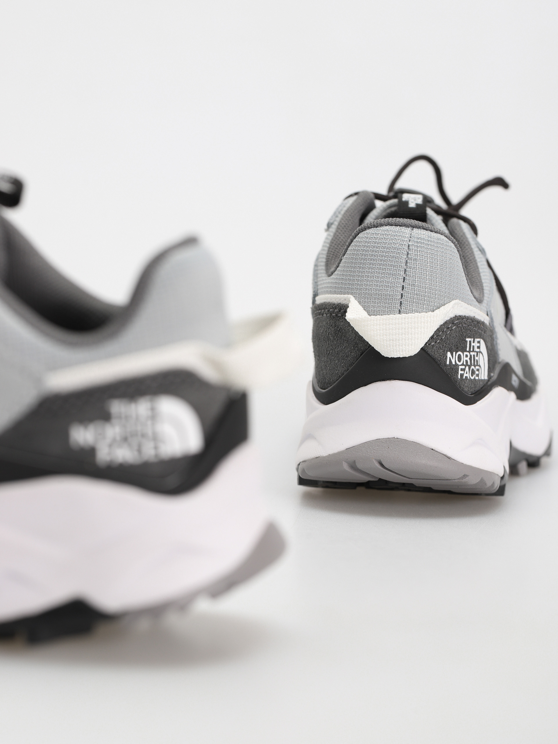 The North Face Vectiv Taraval Tech Wmn Cipők (high rise grey/smoked p)
