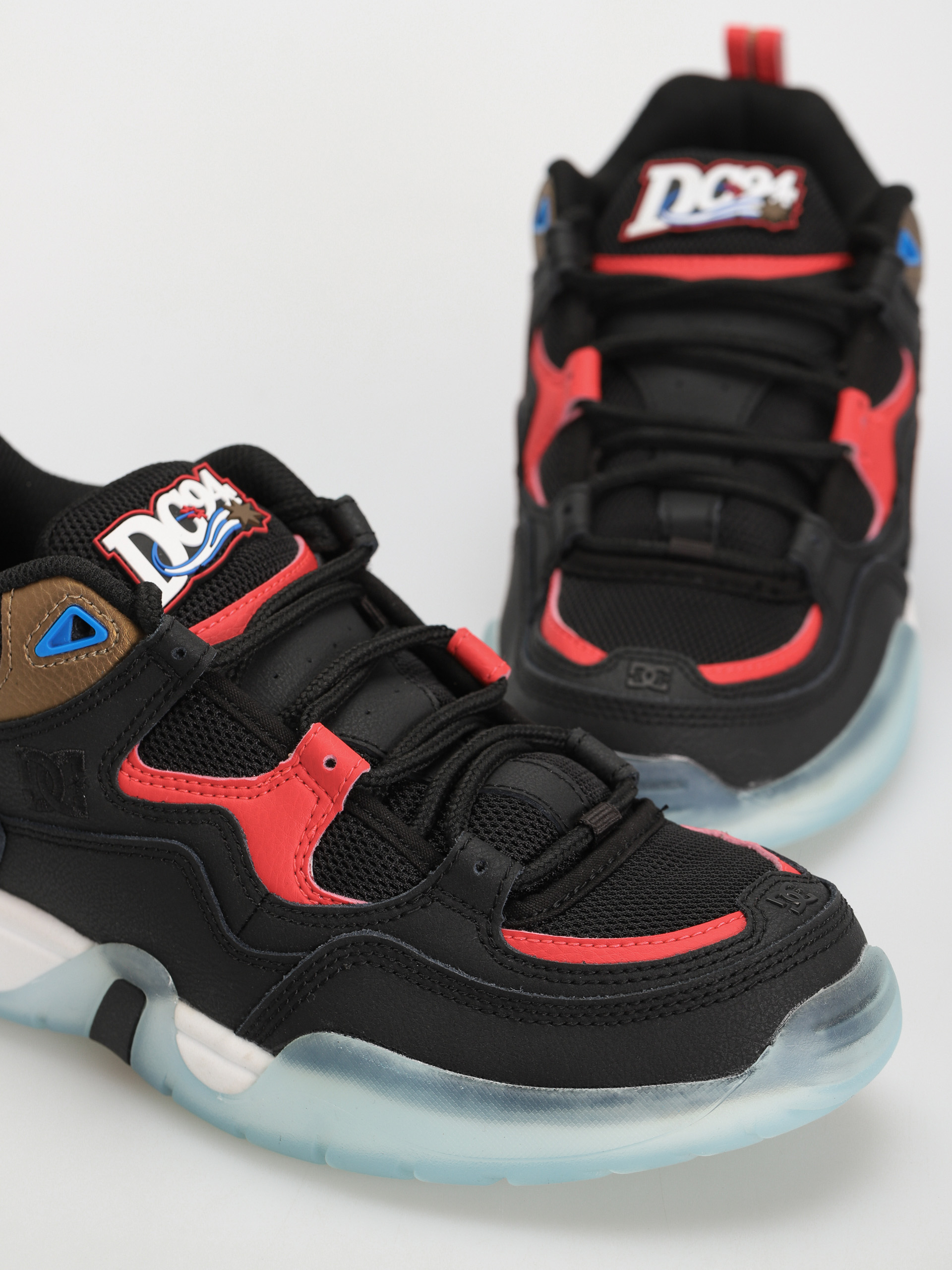 DC Truth Og Cipők (black/red/blue)