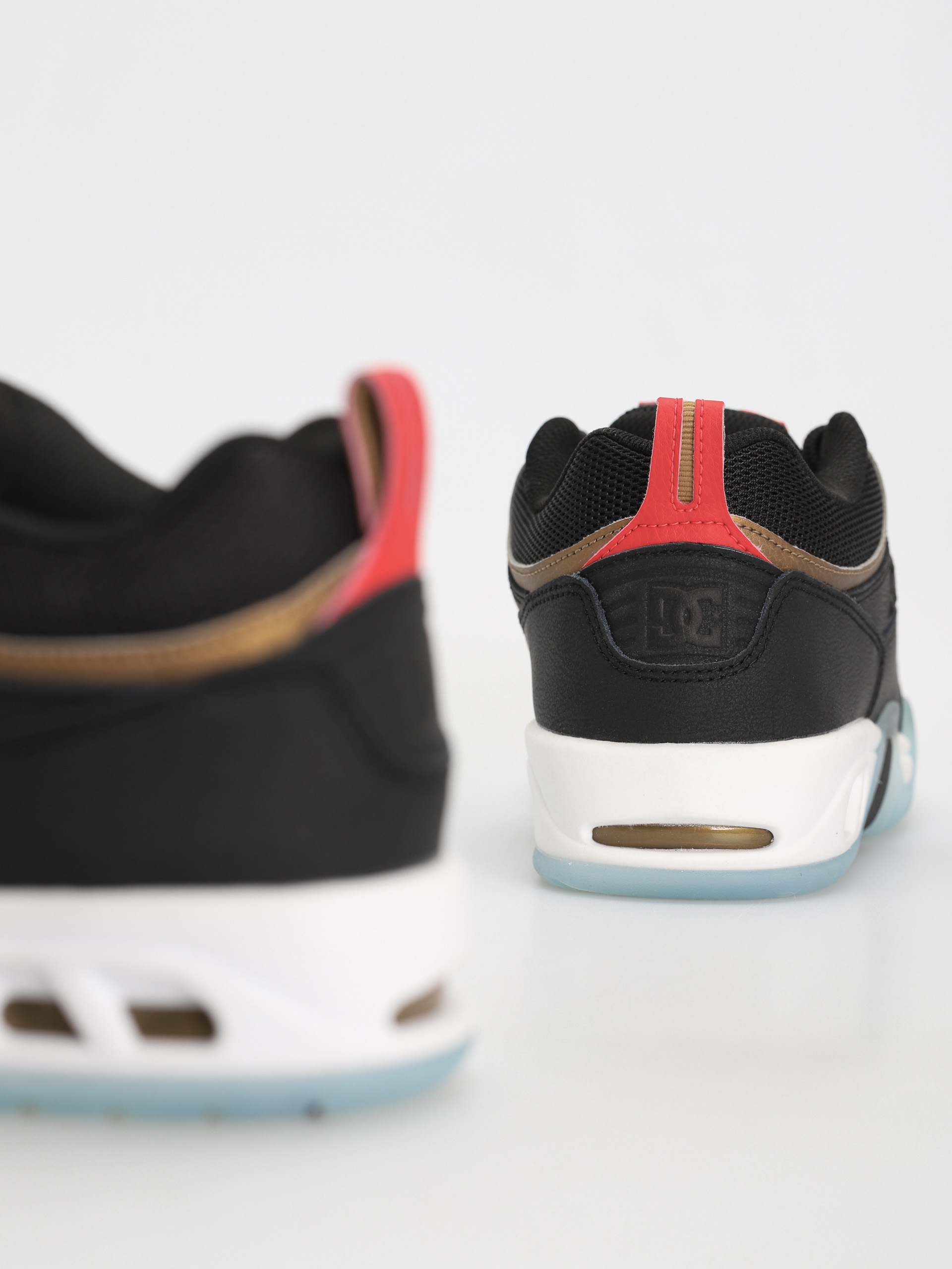 DC Truth Og Cipők (black/red/blue)