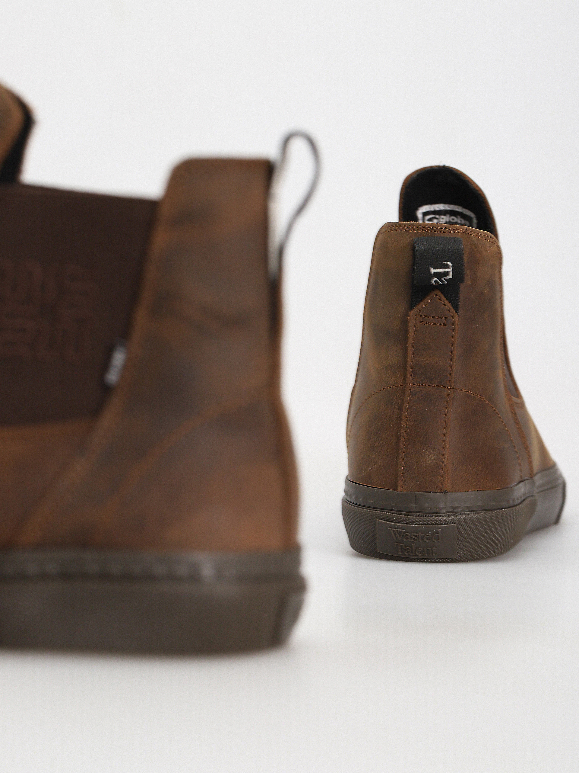 Globe Dover II Cipők (dark brown/wasted talent)