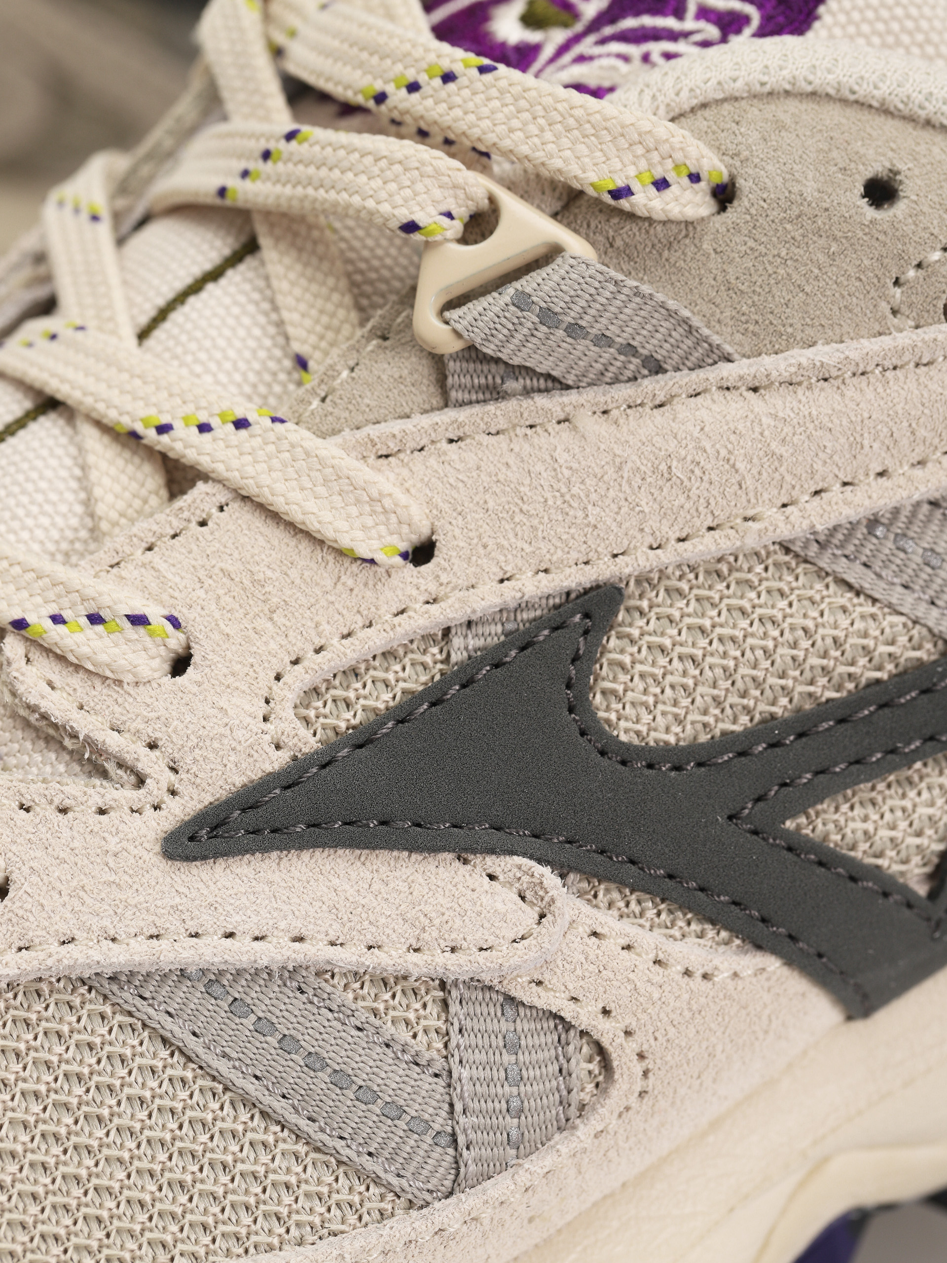 Cipők Mizuno Wave Mujin TL (summer sand/dark shadow/yellow plum)