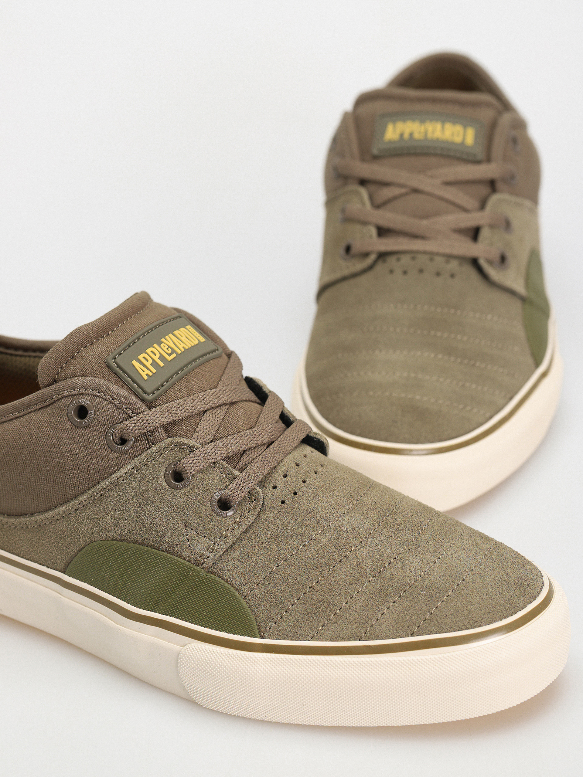 Cipők Globe Mahalo Plus (khaki/antique)