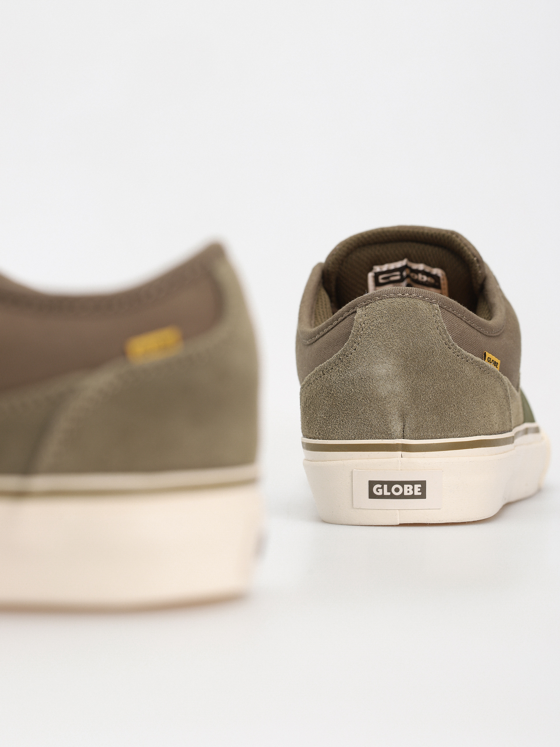 Cipők Globe Mahalo Plus (khaki/antique)