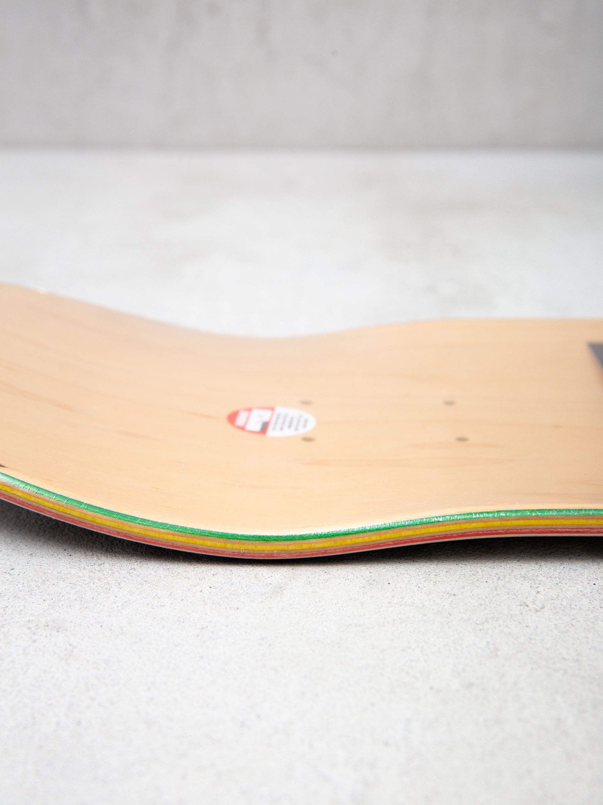 Gördeszka lap Antihero Cardiel Grnsleeves (black/white)