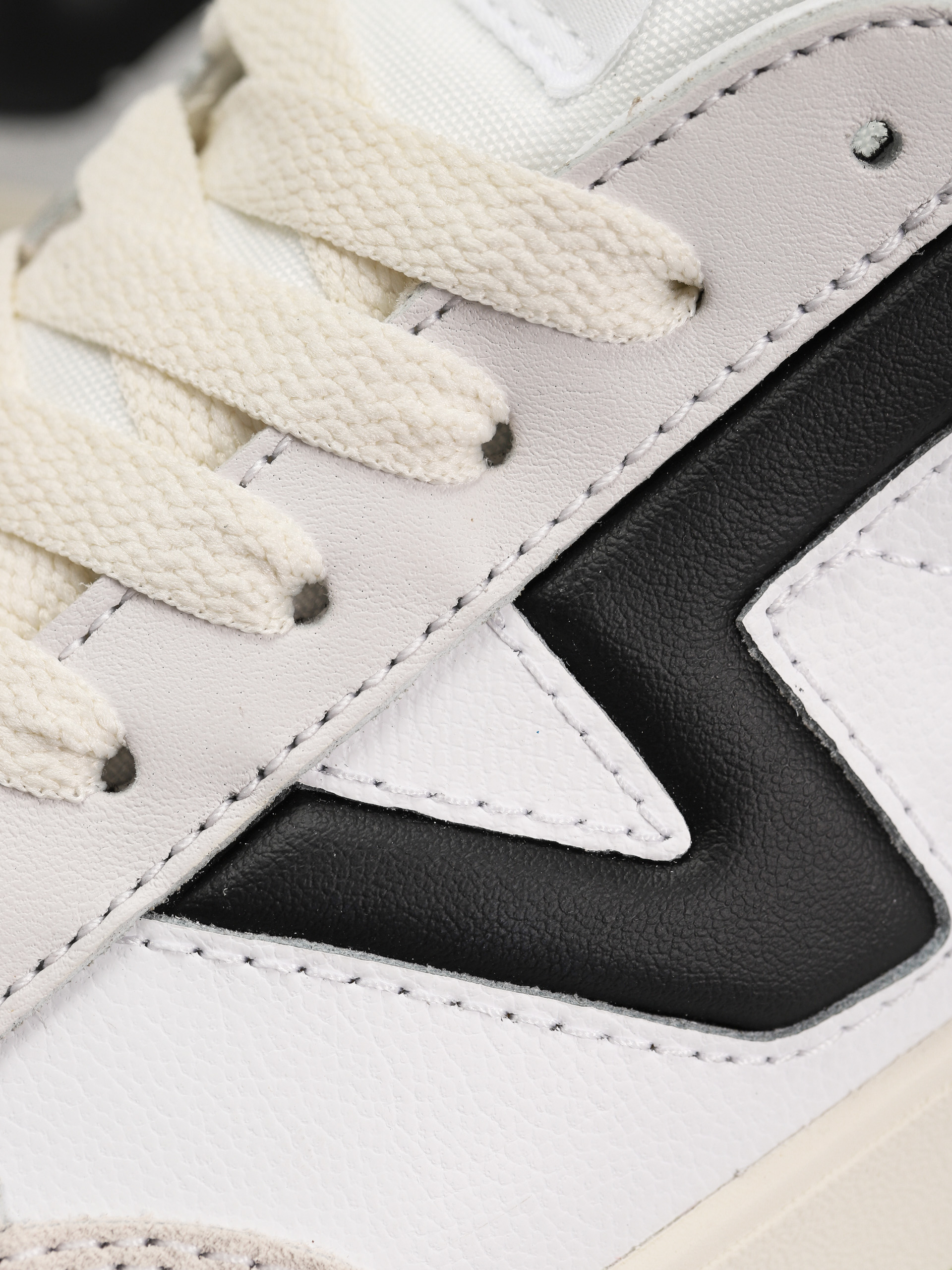 Vans Lowland Cc Jmp R Cipők (multi sport true white/multi)