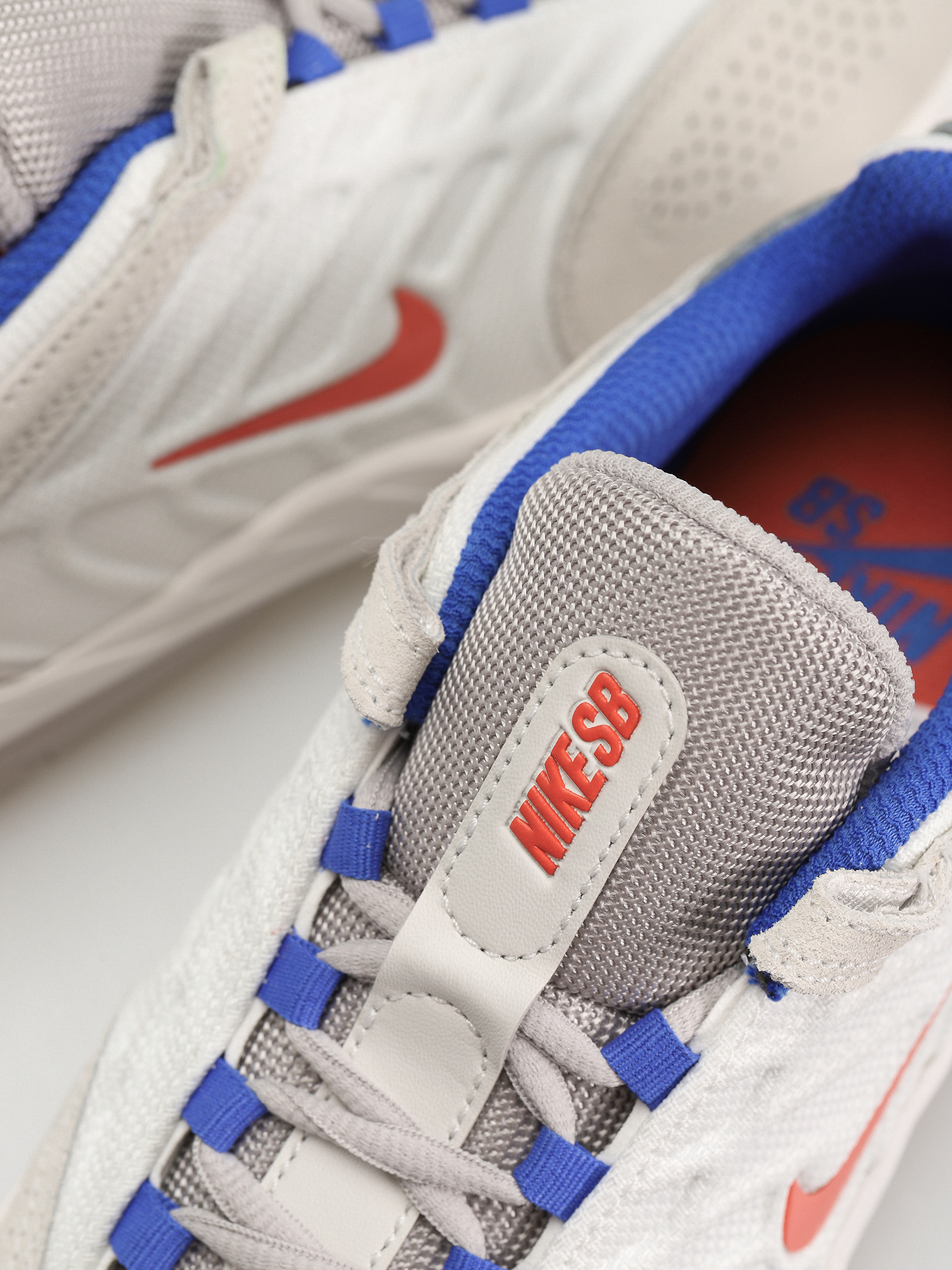 Nike SB Vertebrae Cipők (summit white/cosmic clay platinum tint)