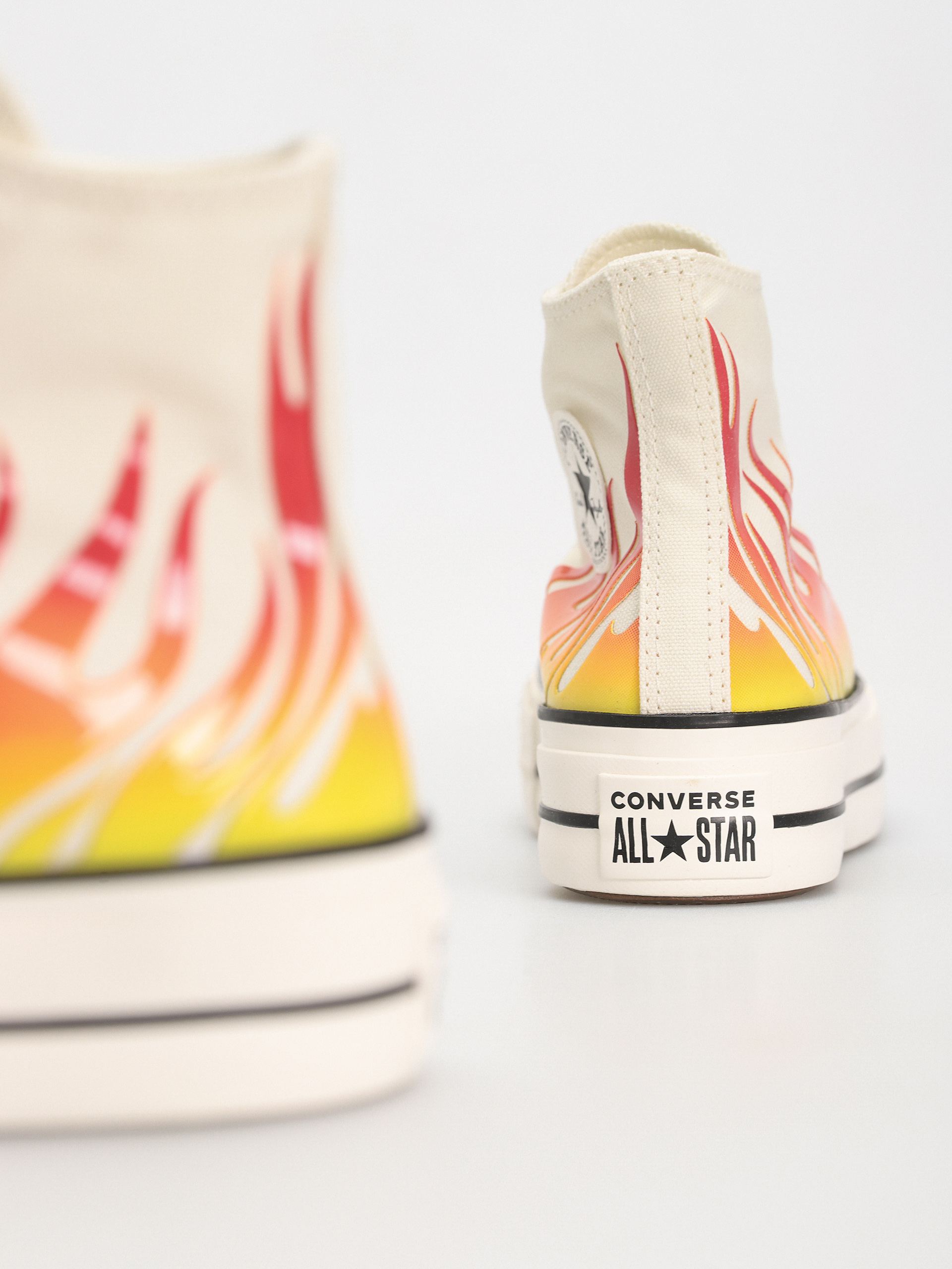 Converse Chuck Taylor All Star Lift Hi Tornacipők Wmn (flames/off white)