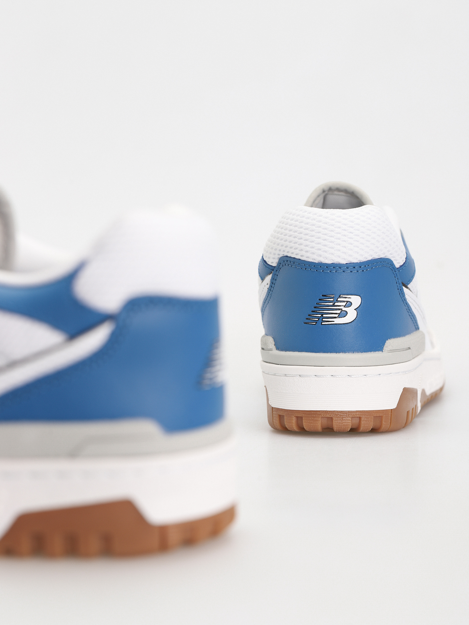 New Balance 550 Cipők (white blue gum)