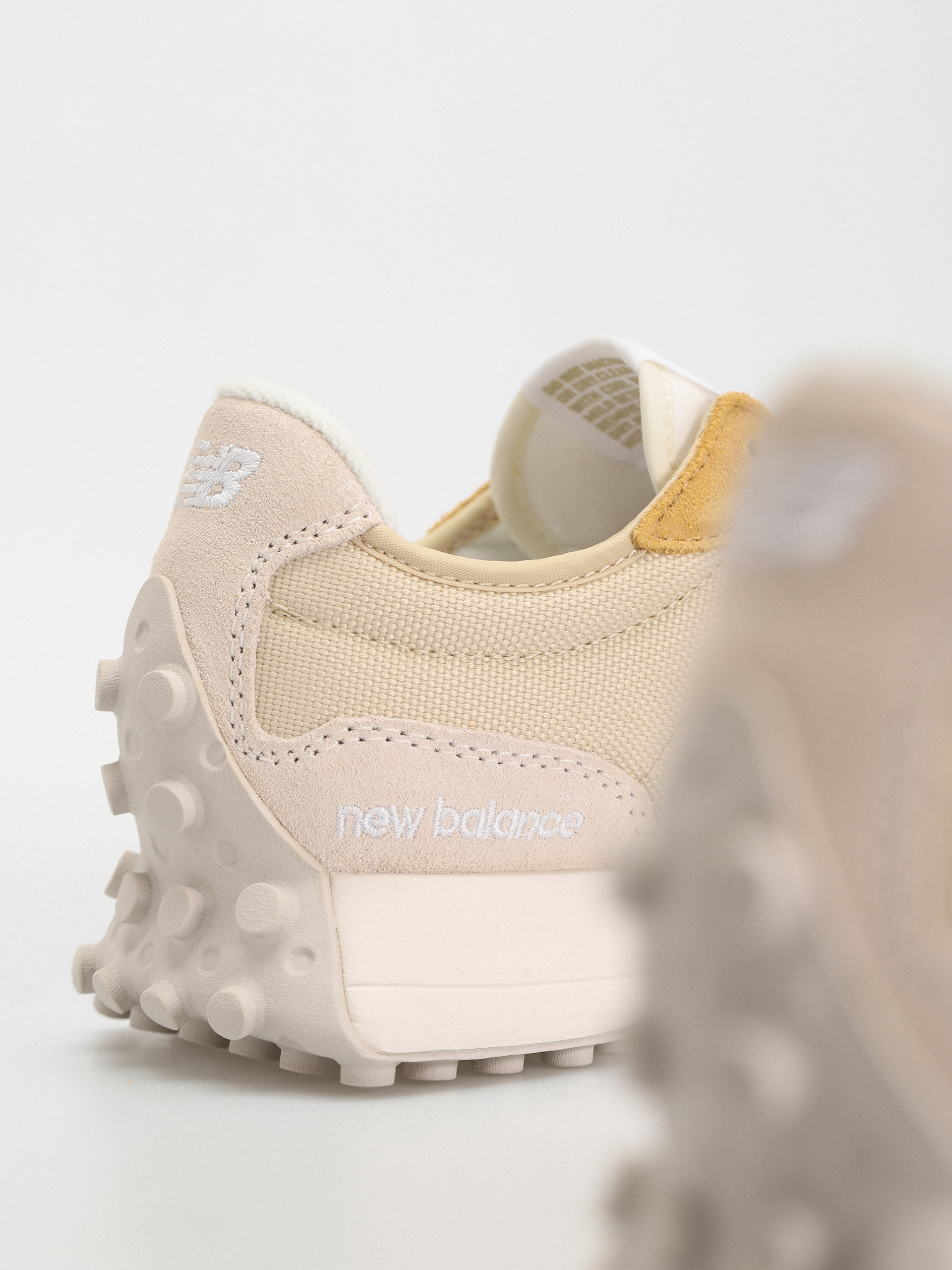 New Balance 327 Cipők (sandstone)