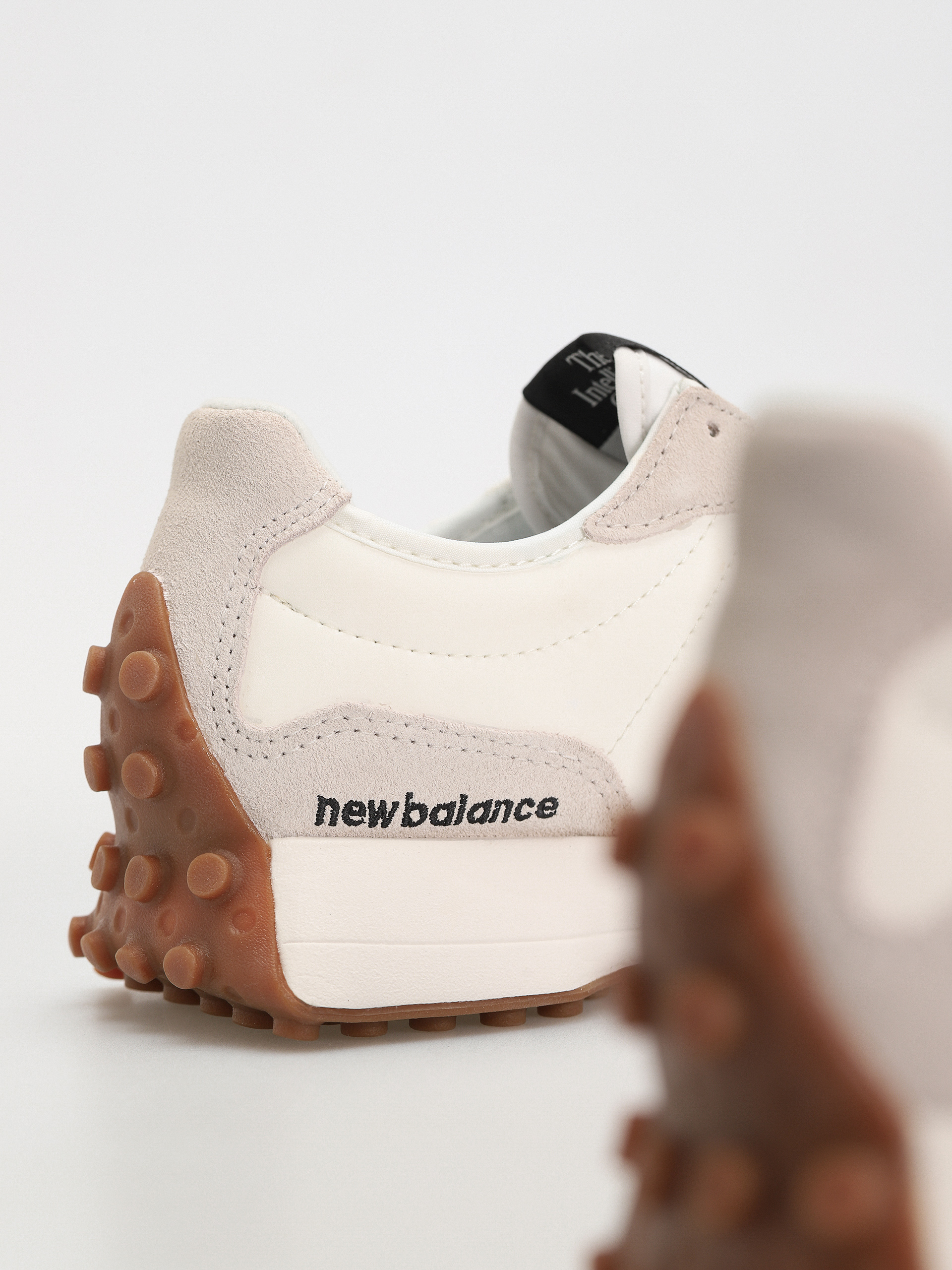 New Balance 327 Wmn Cipők (moonbeam)