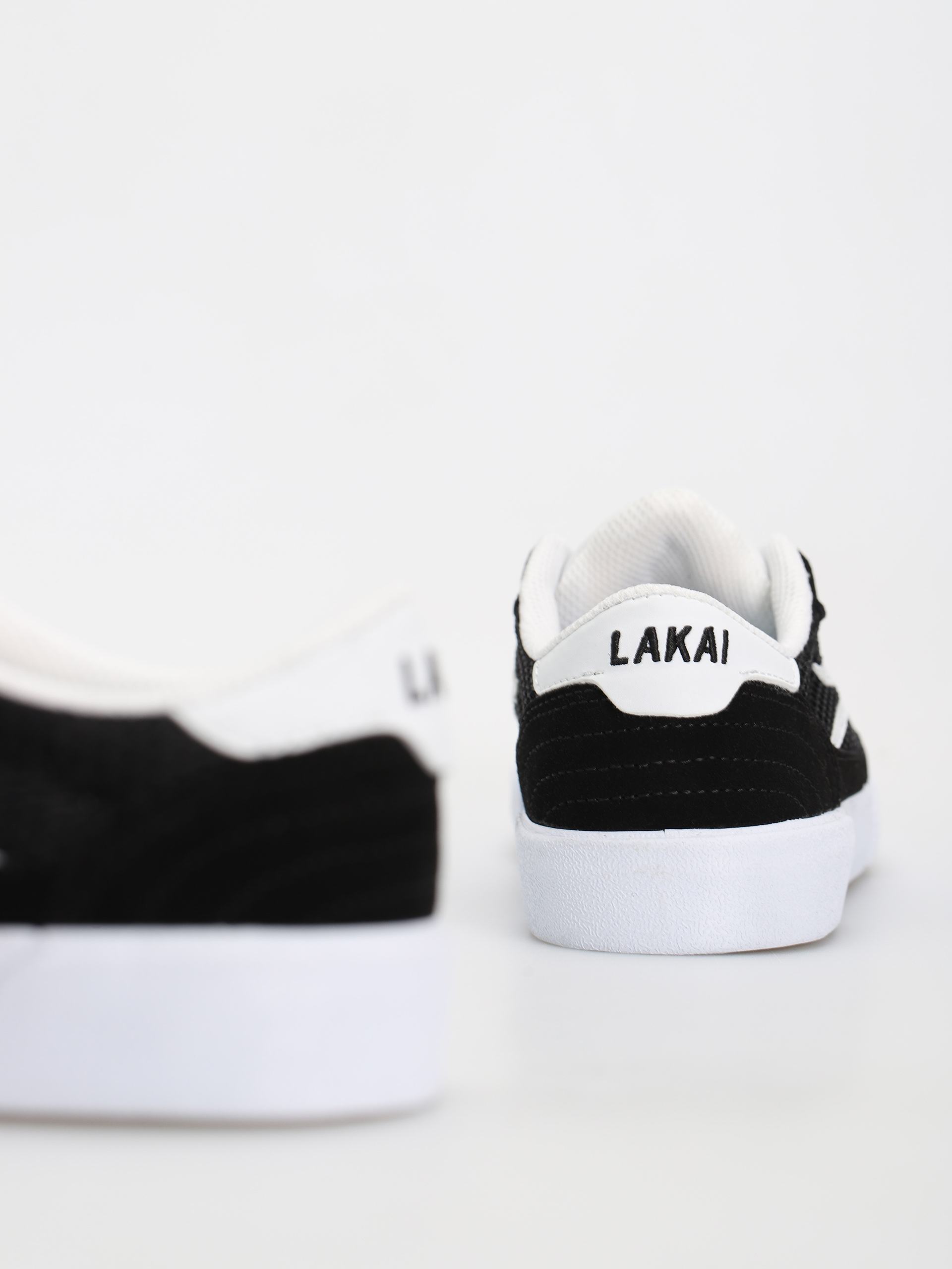 Cipők Lakai Cambridge (black)