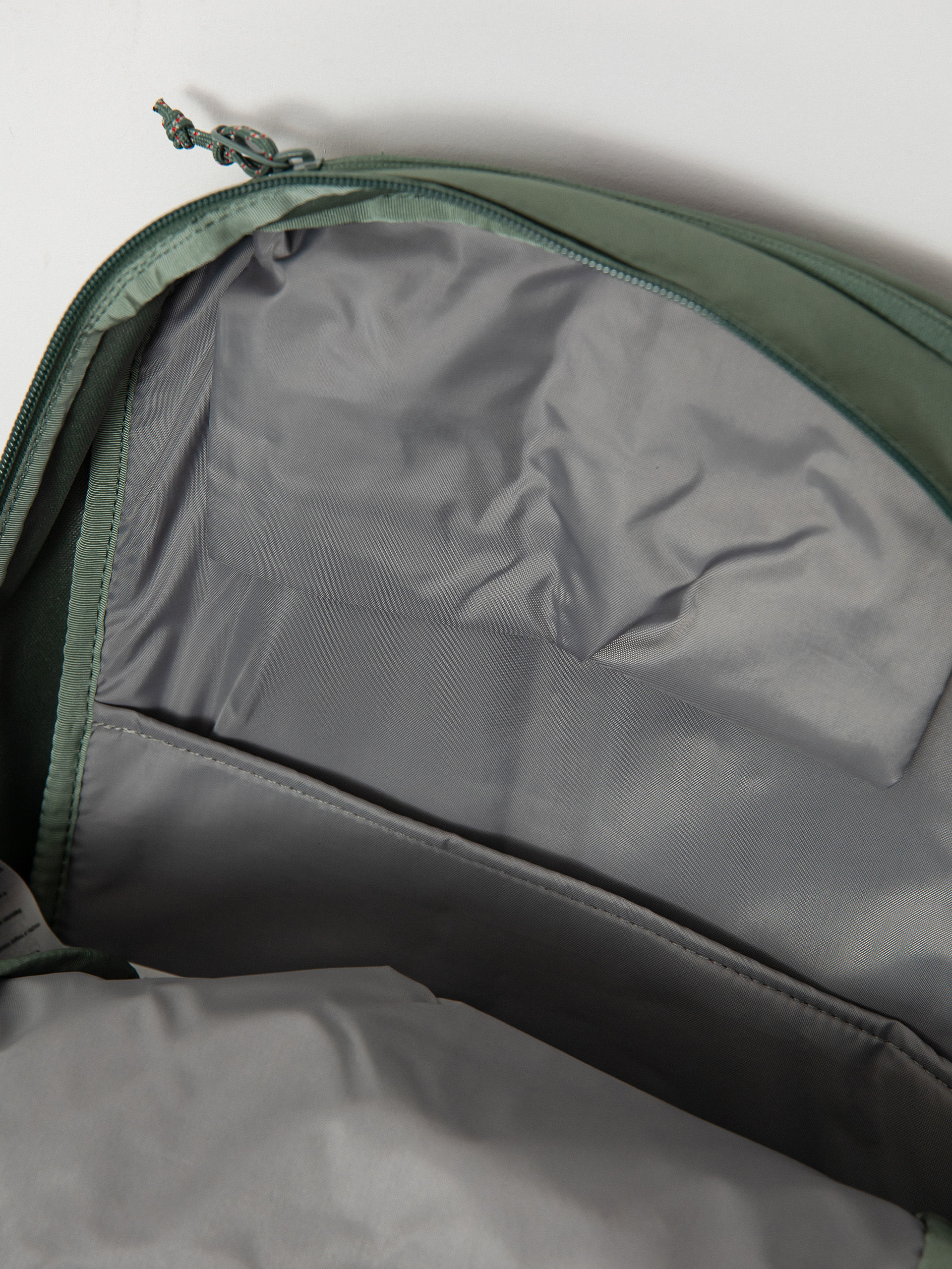 Fjallraven Skule 28 Hátizsák (patina green)