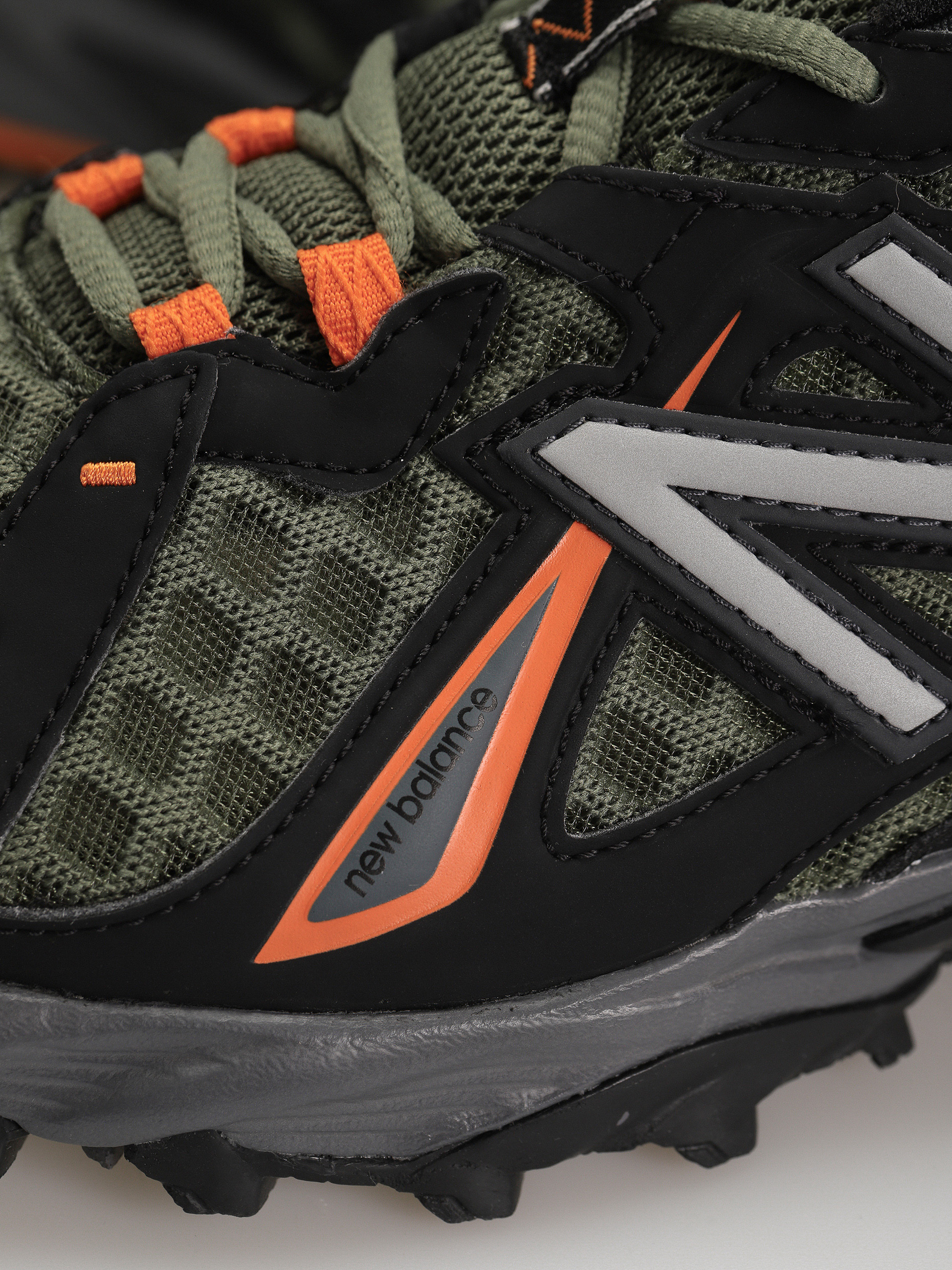 Cipők New Balance 610 (dark olivine)