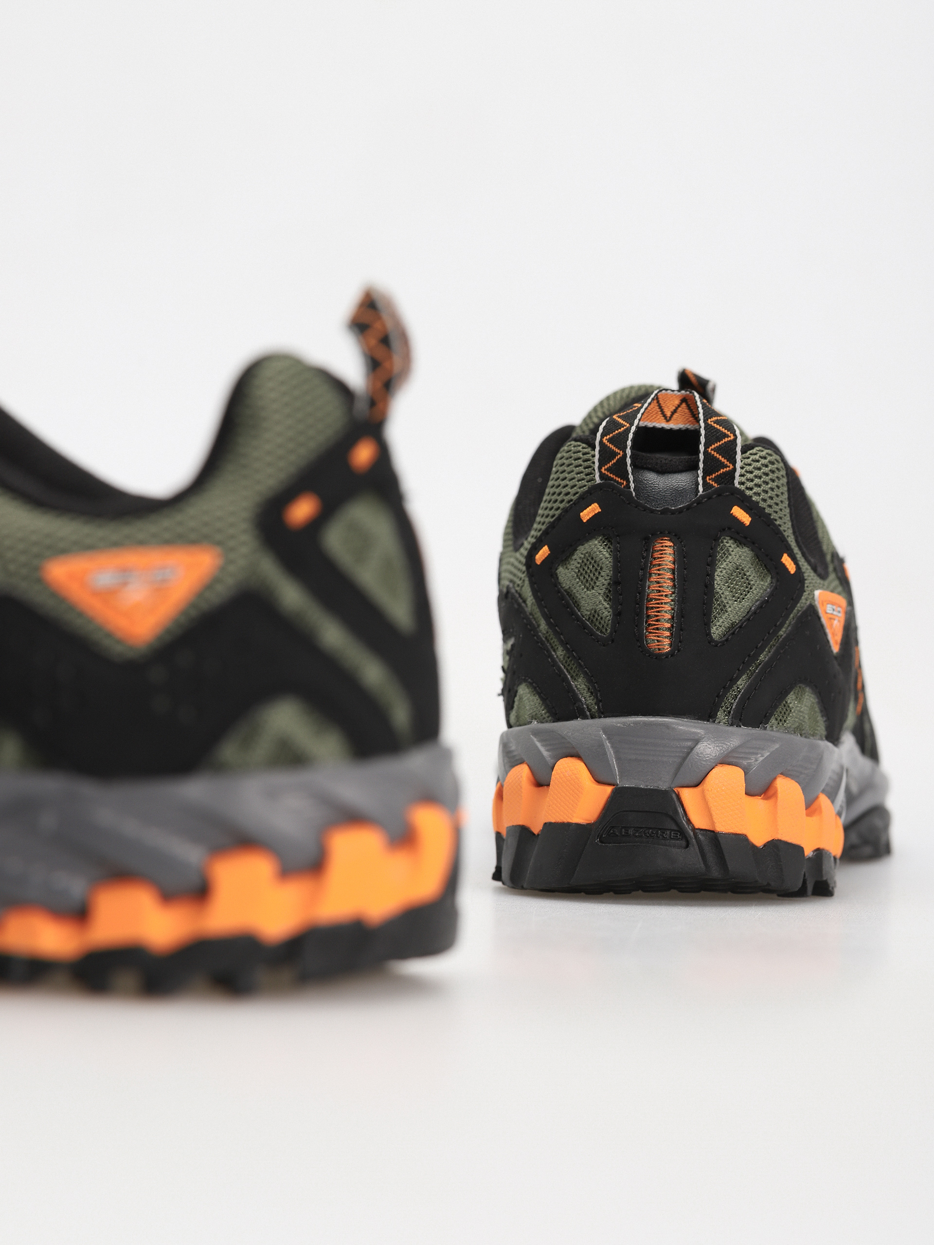 Cipők New Balance 610 (dark olivine)