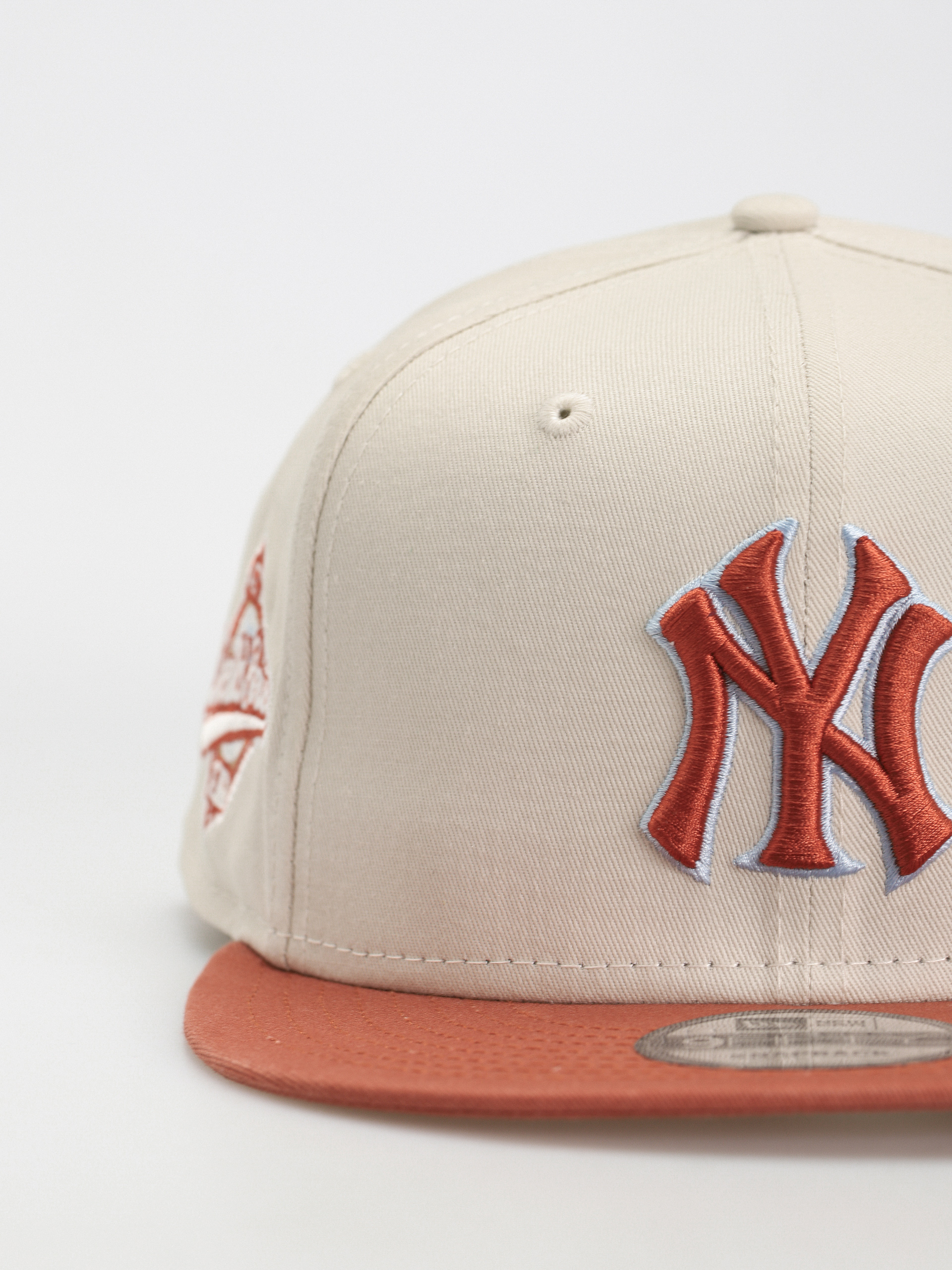 Baseball sapka New Era MLB Patch 9Fifty New York Yankees (ivory/terracotta)