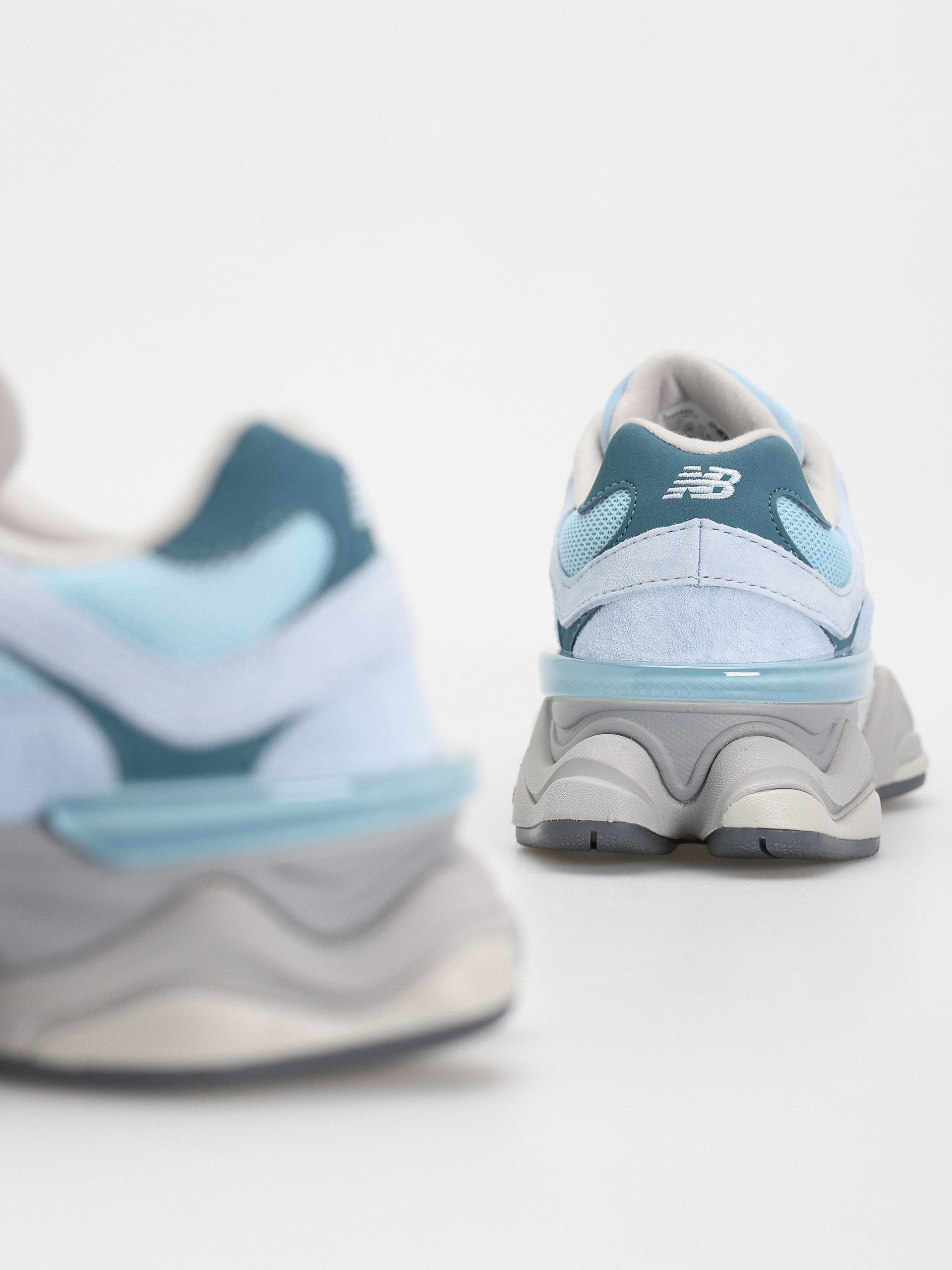 Cipők New Balance 9060 (chrome blue)