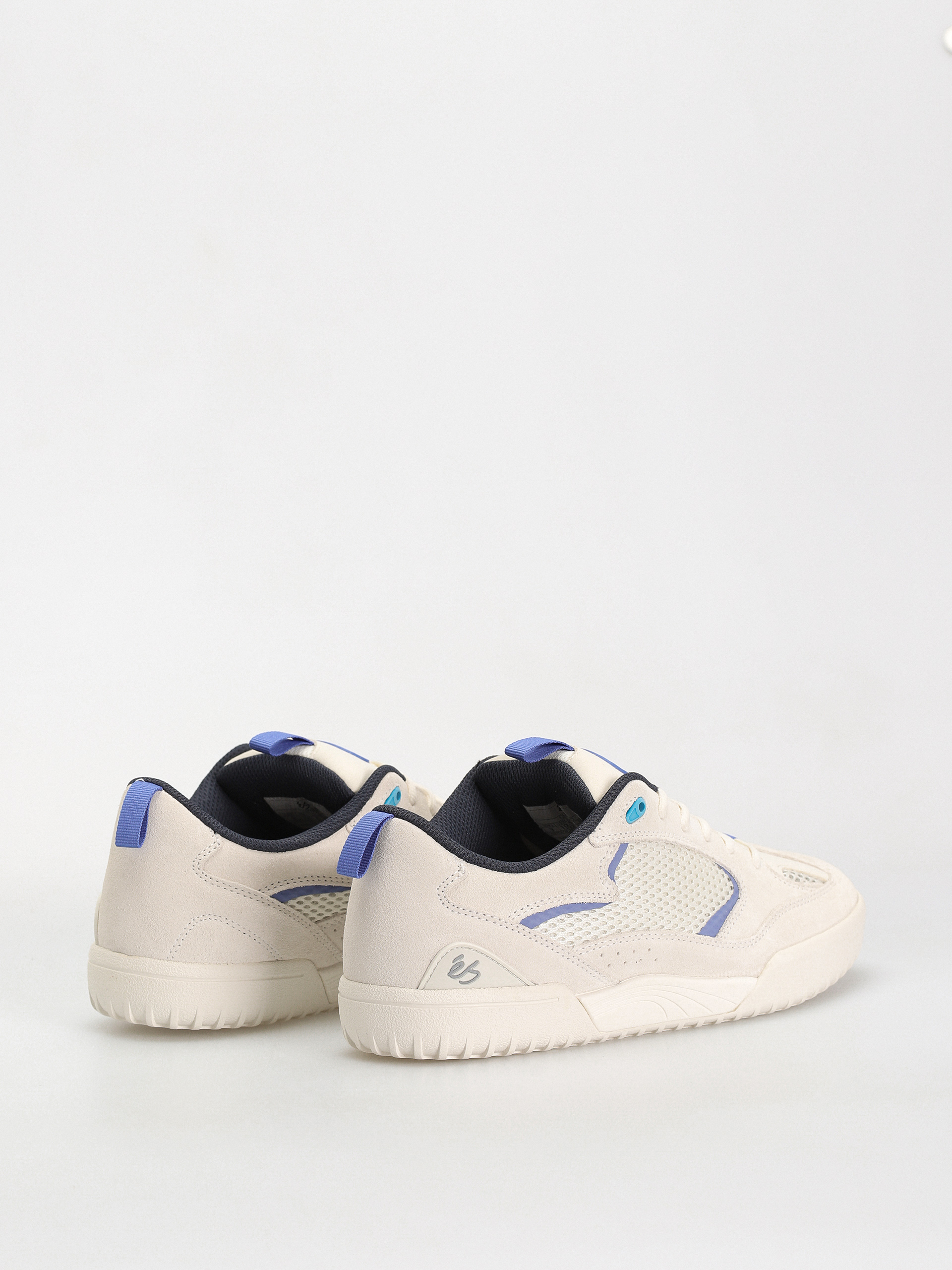 eS Quattro Cipők (bone)