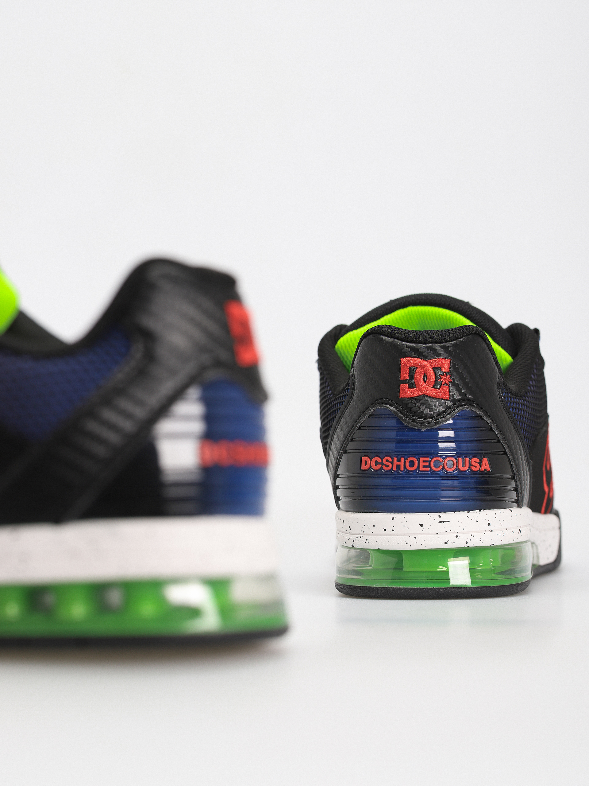 DC Versatile Le Cipők (black/red/blue)