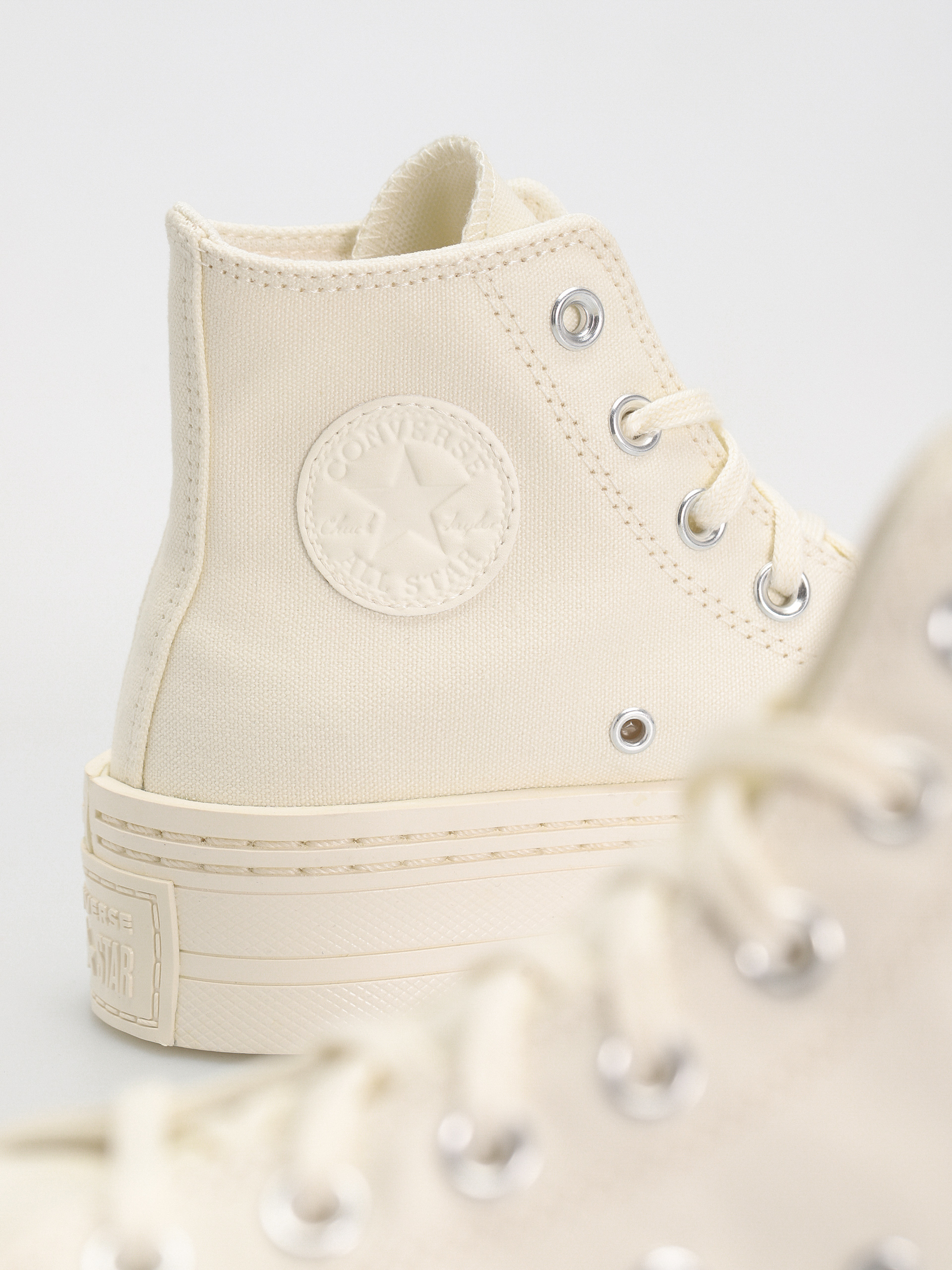Converse Chuck Taylor All Star Modern Lift Hi Wmn Tornacipők (khaki/off white)