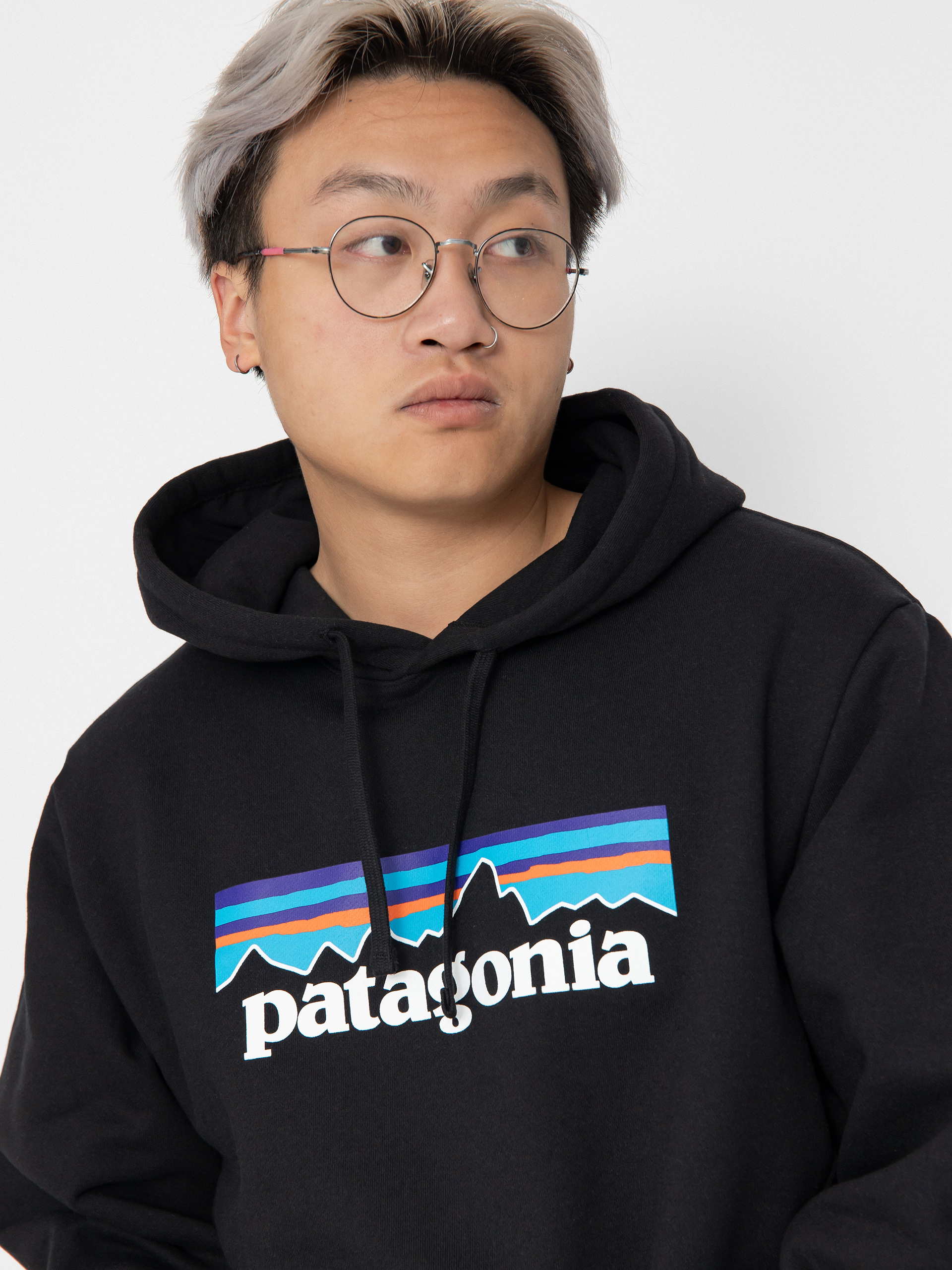 Kapucnis pulóver Patagonia P-6 Logo Uprisal HD (black)