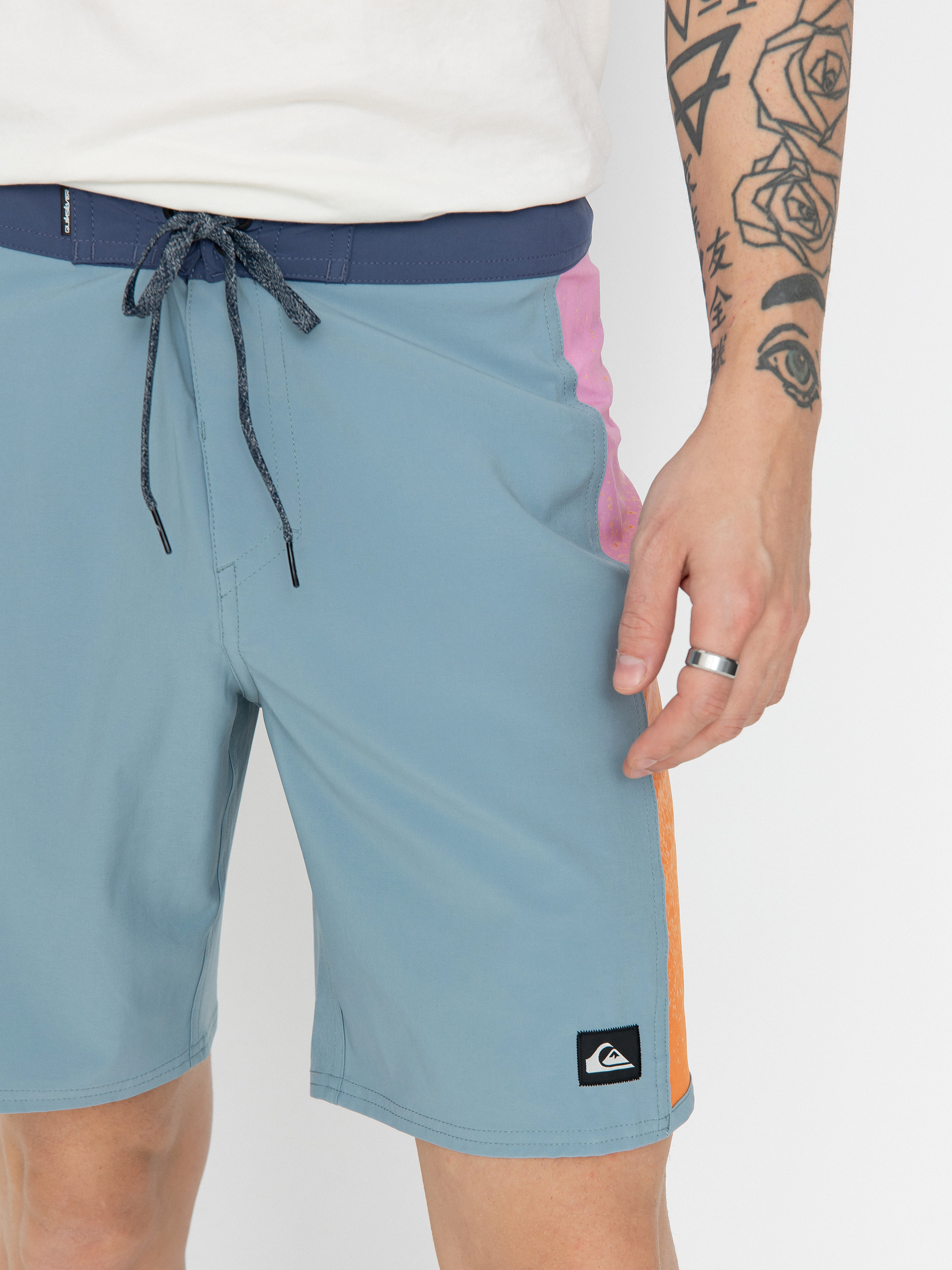 Quiksilver Surfsilk Arch 19 Boardshort (cadet gray)