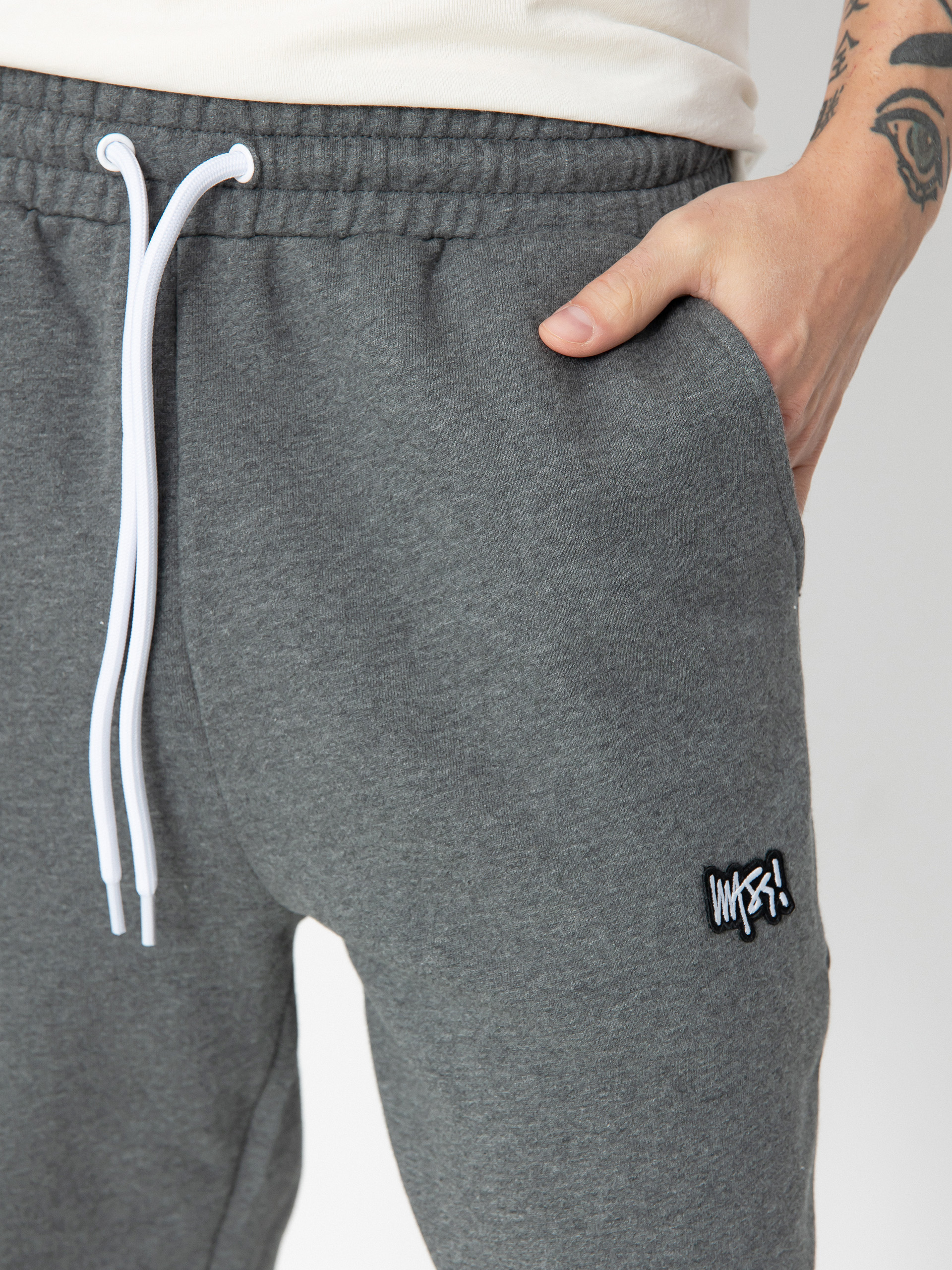 MassDnm Signature Patch Kisnadrág (dk heather grey)