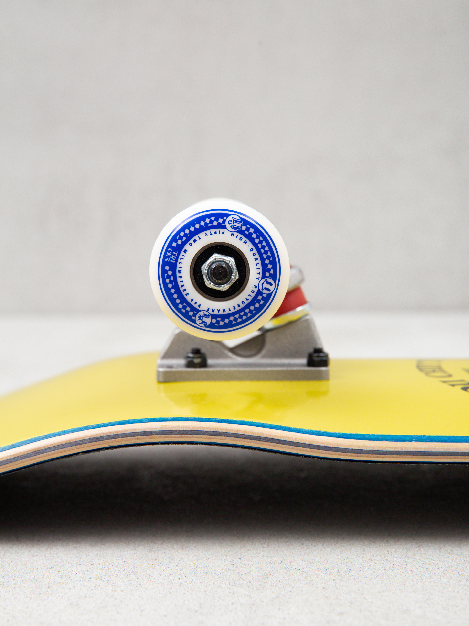 Tricks Sunshine Komplett gördeszka (yellow)