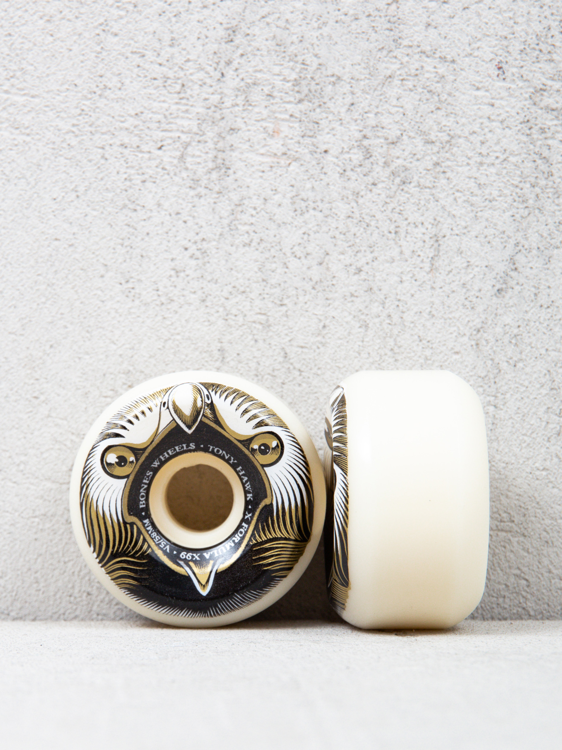 Bones X Formula Hawk Beak & Destroy V5 Sidecut 99A Gördeszka kerék (natural/black/gold)