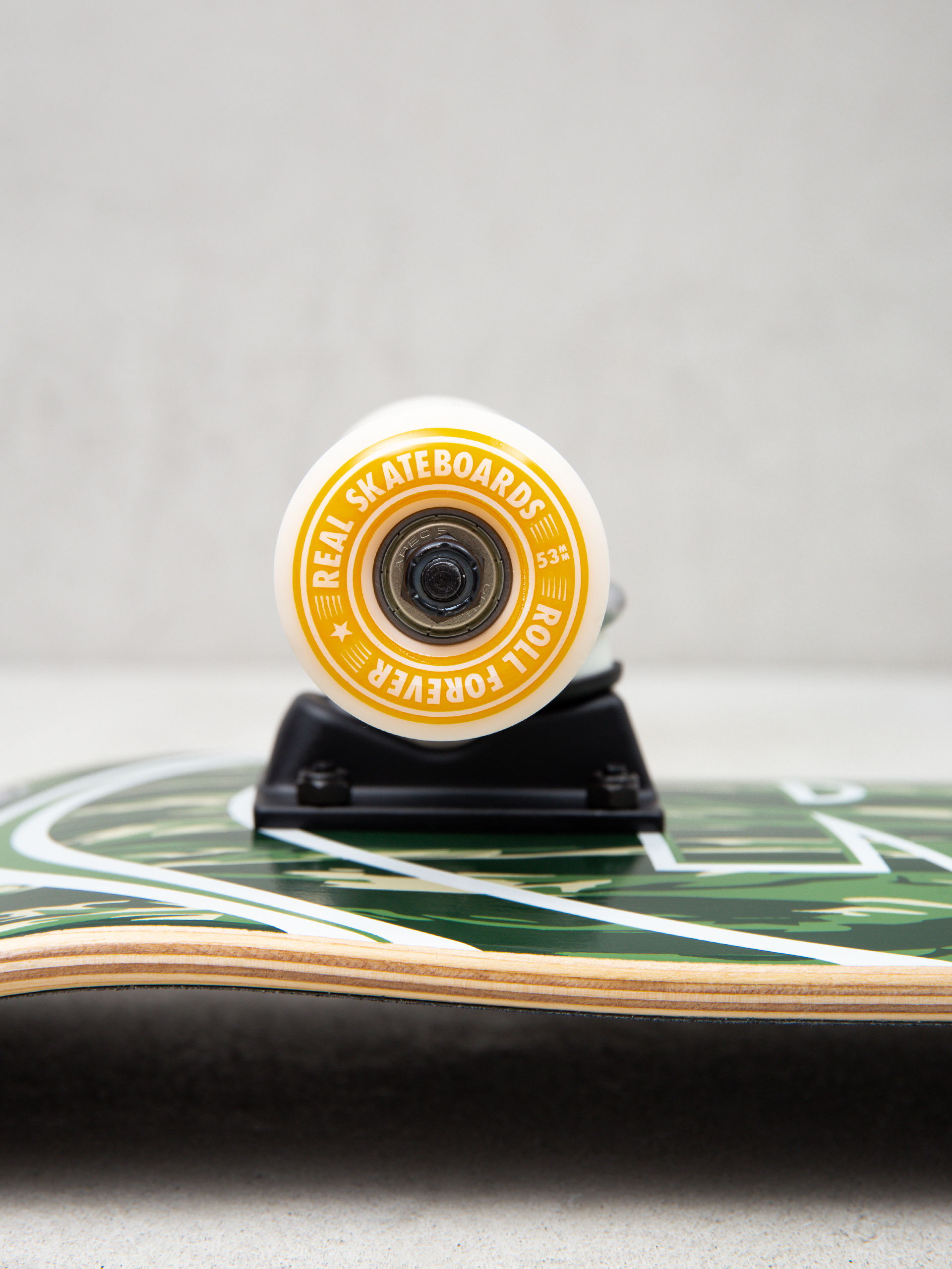 Real Stealth Ovals Komplett gördeszka (camo)