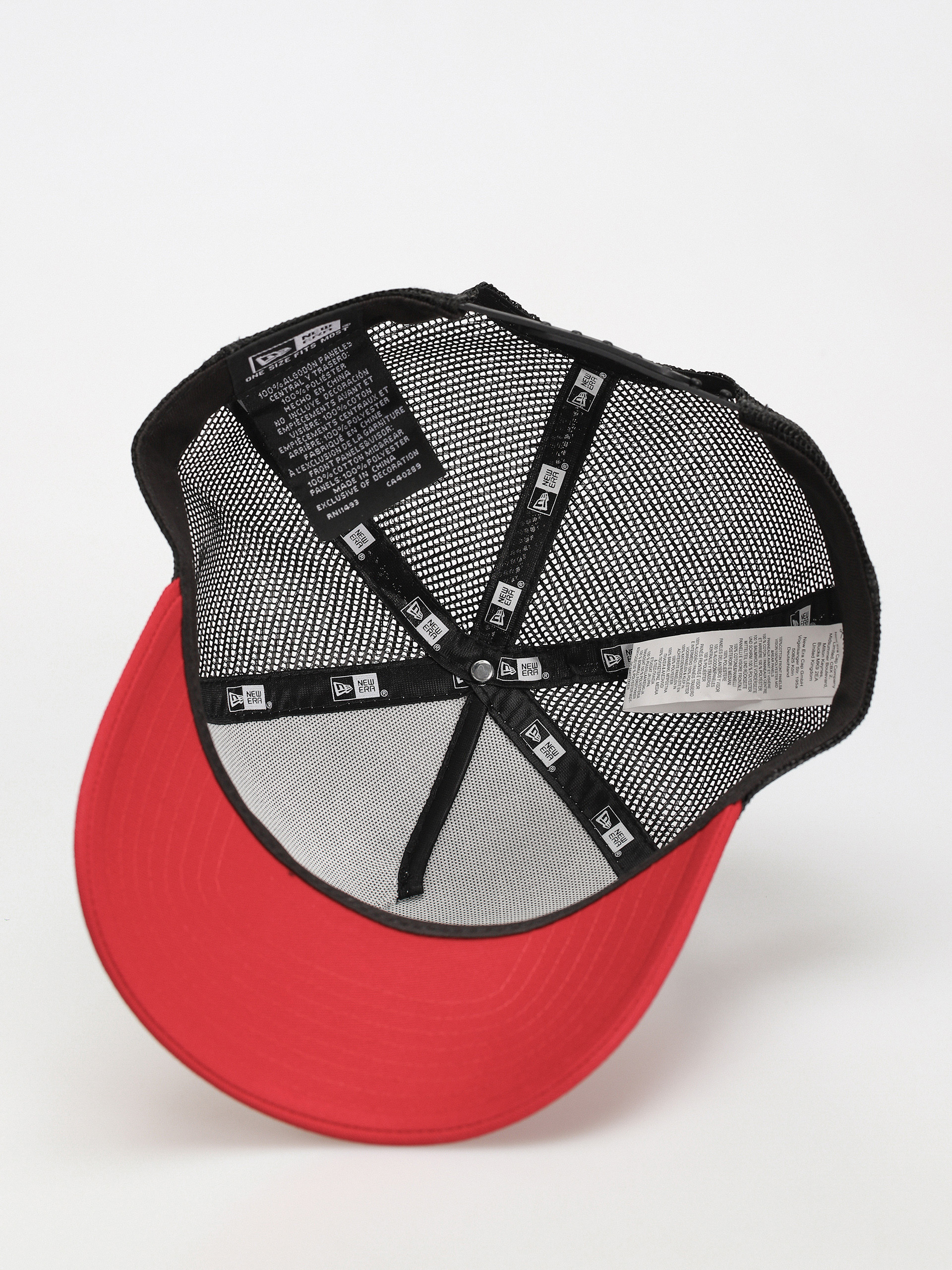 Baseball sapka New Era Rhinestone Trucker Wmn (black/red)