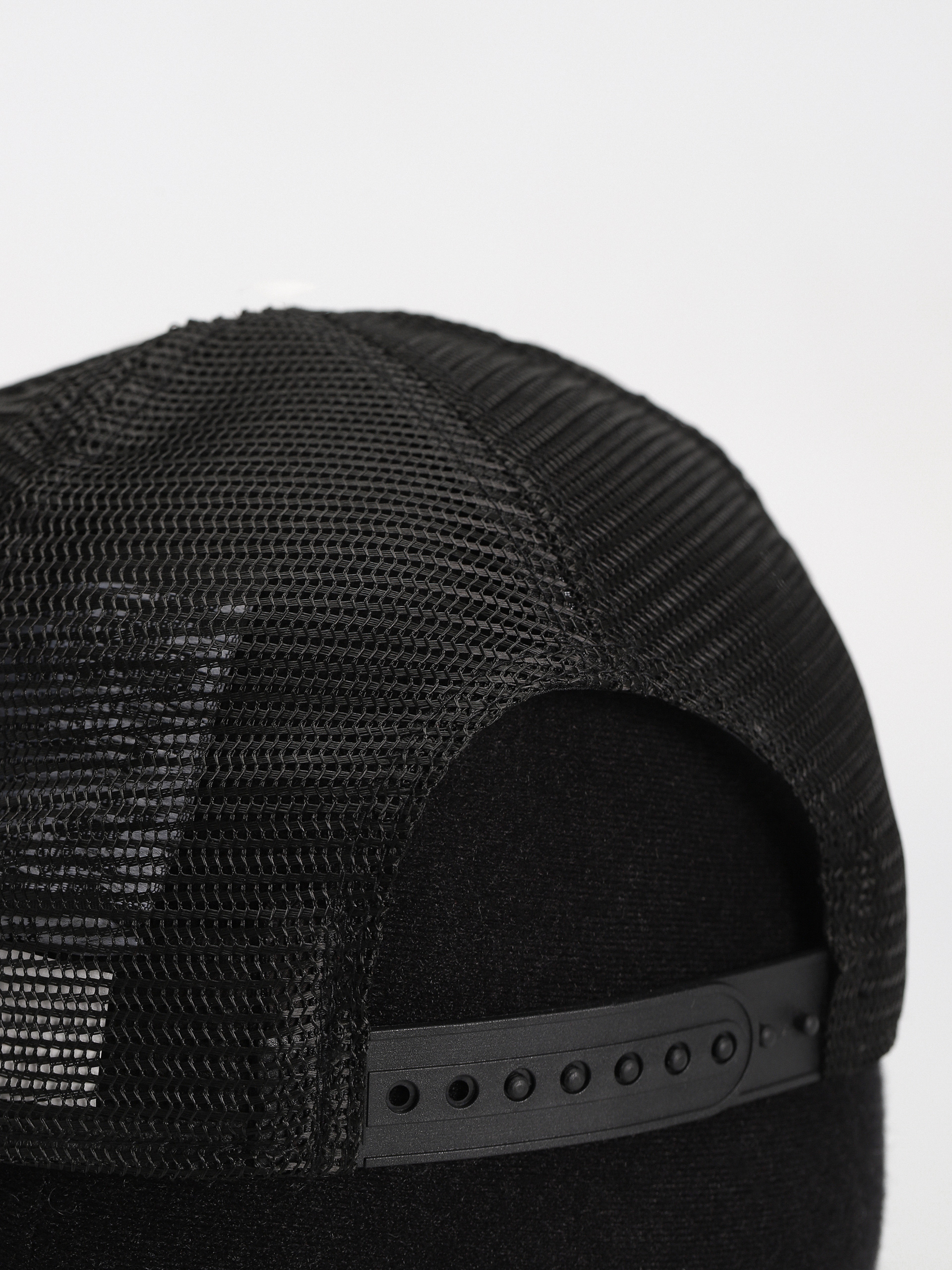 Baseball sapka New Era Rhinestone Trucker Wmn (black/red)