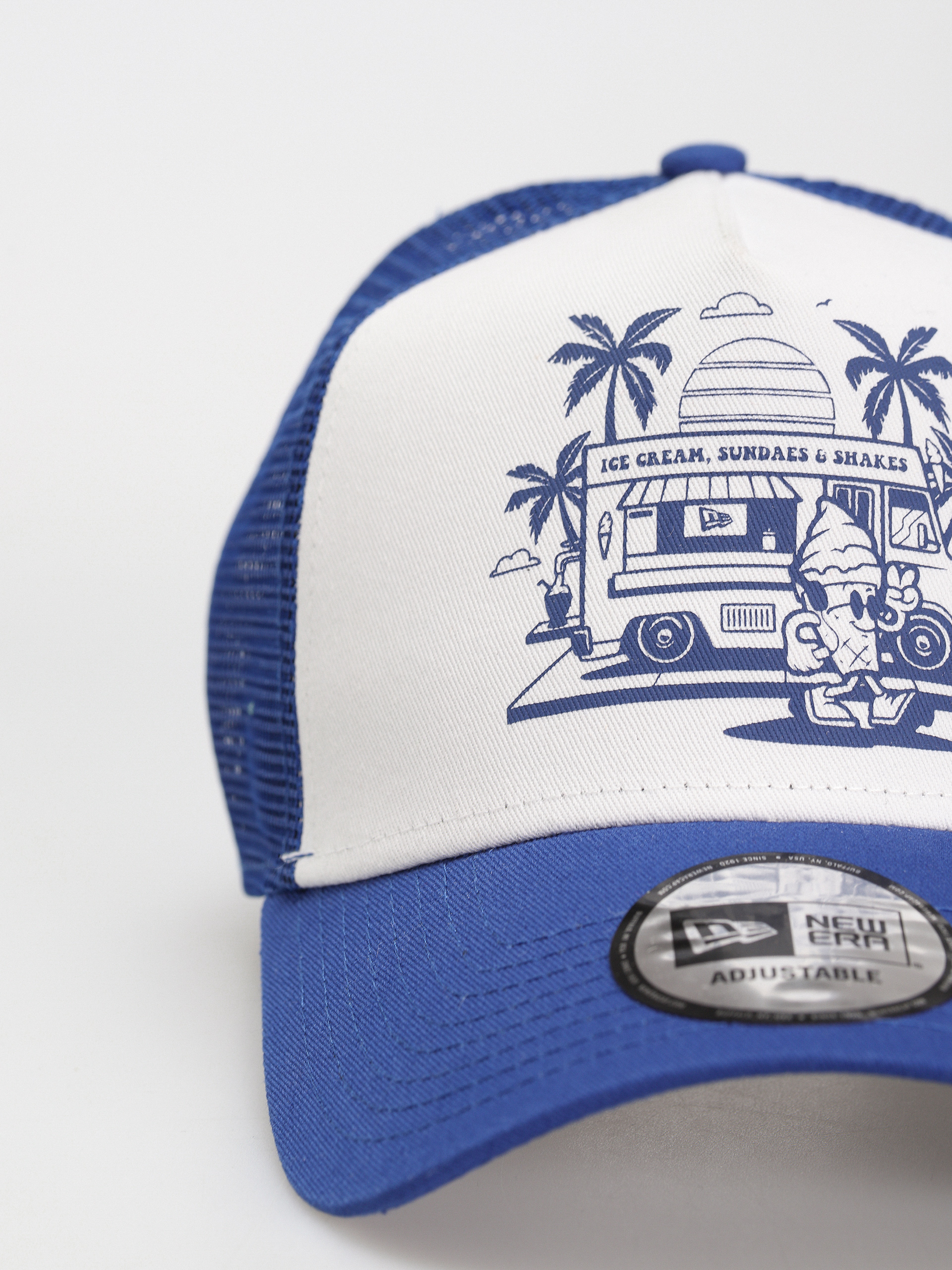 Baseball sapka New Era Graphic Trucker (blue/white)