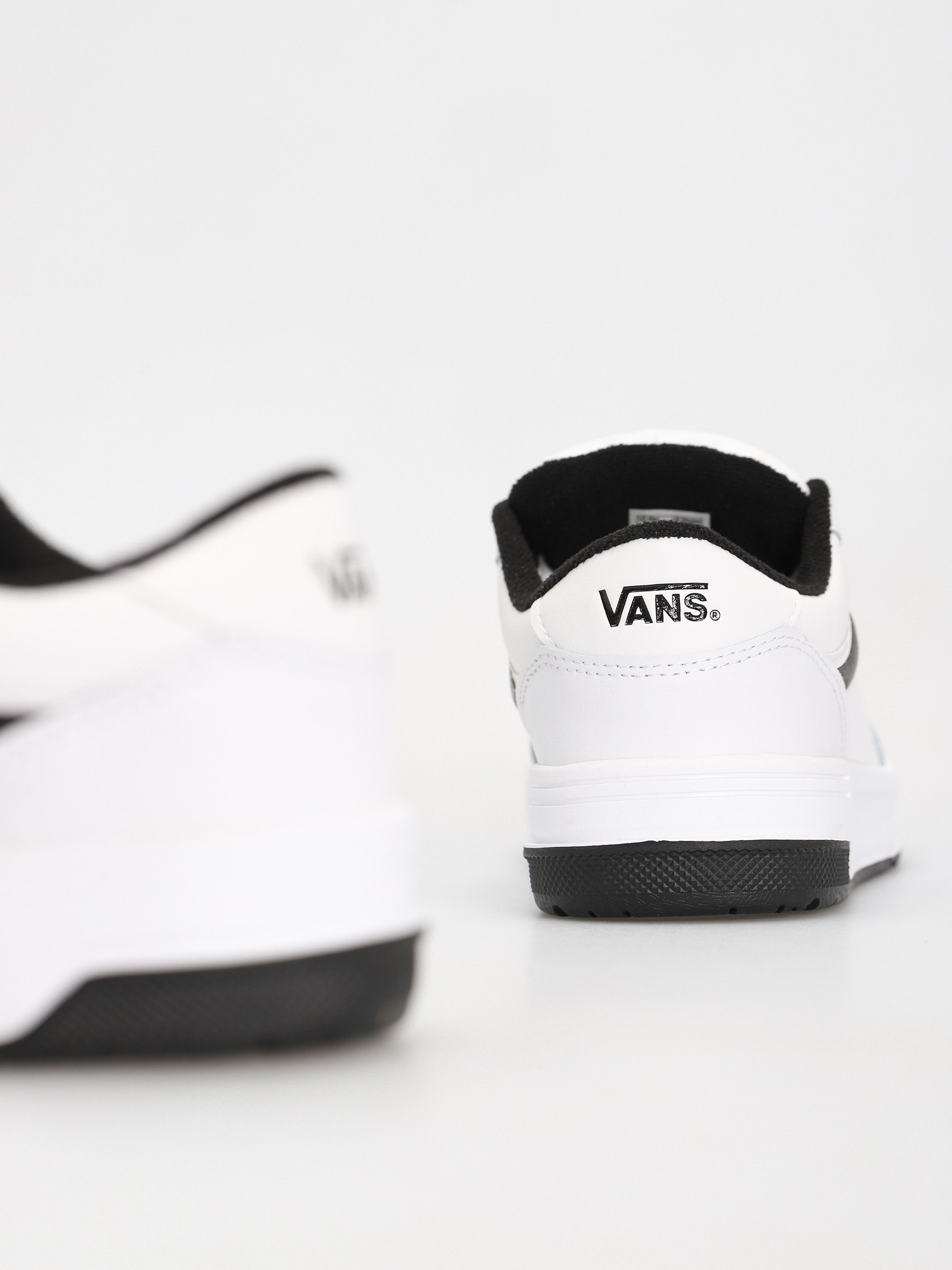 Vans Hylane Cipők (white/black)