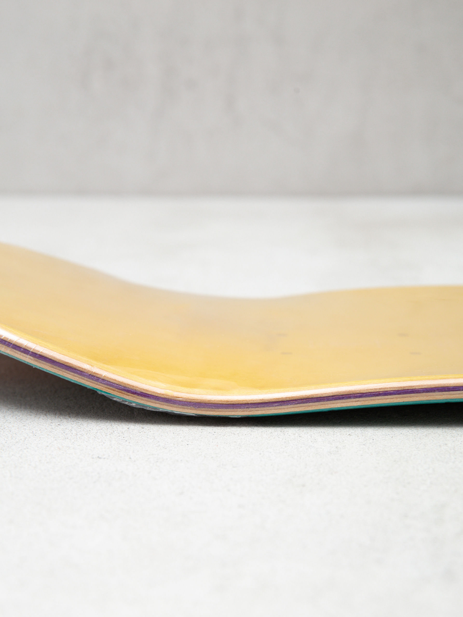 Girl Skateboard Geering Out To Lunch Gördeszka lap (green)