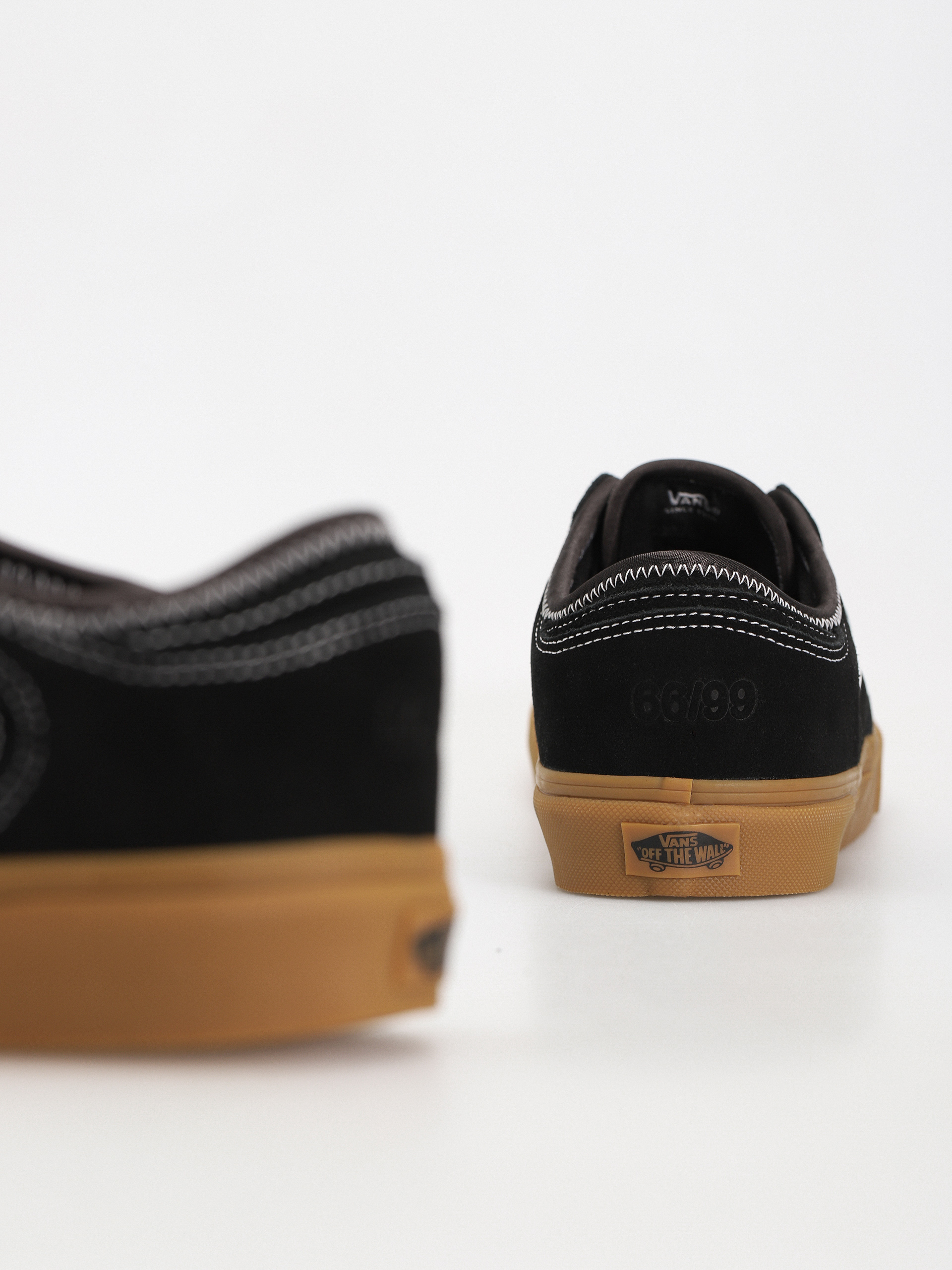 Cipők Vans Rowley Classic (black/white/gum)