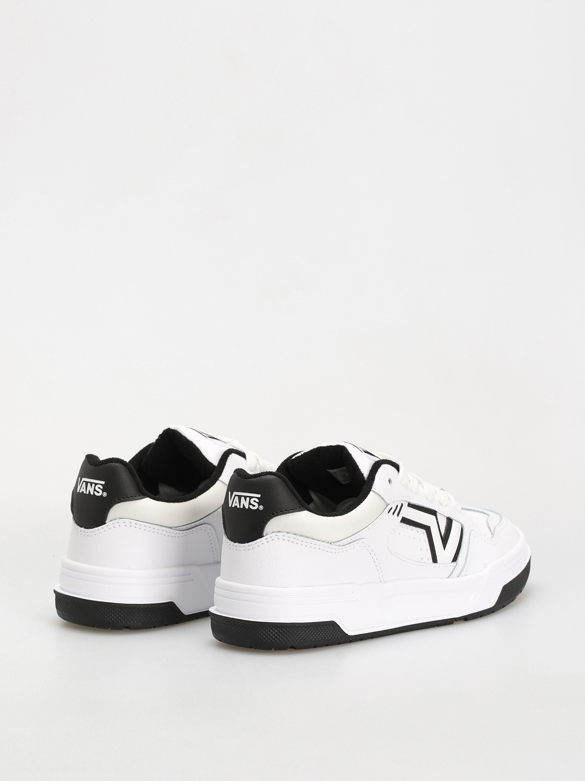 Vans Upland Cipők (white/black)