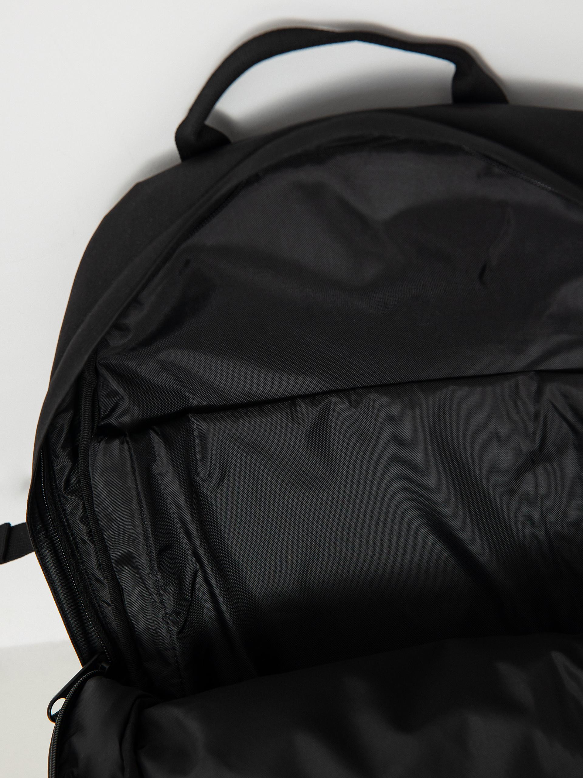 Hátizsák Eastpak Getter (cs mono black2)