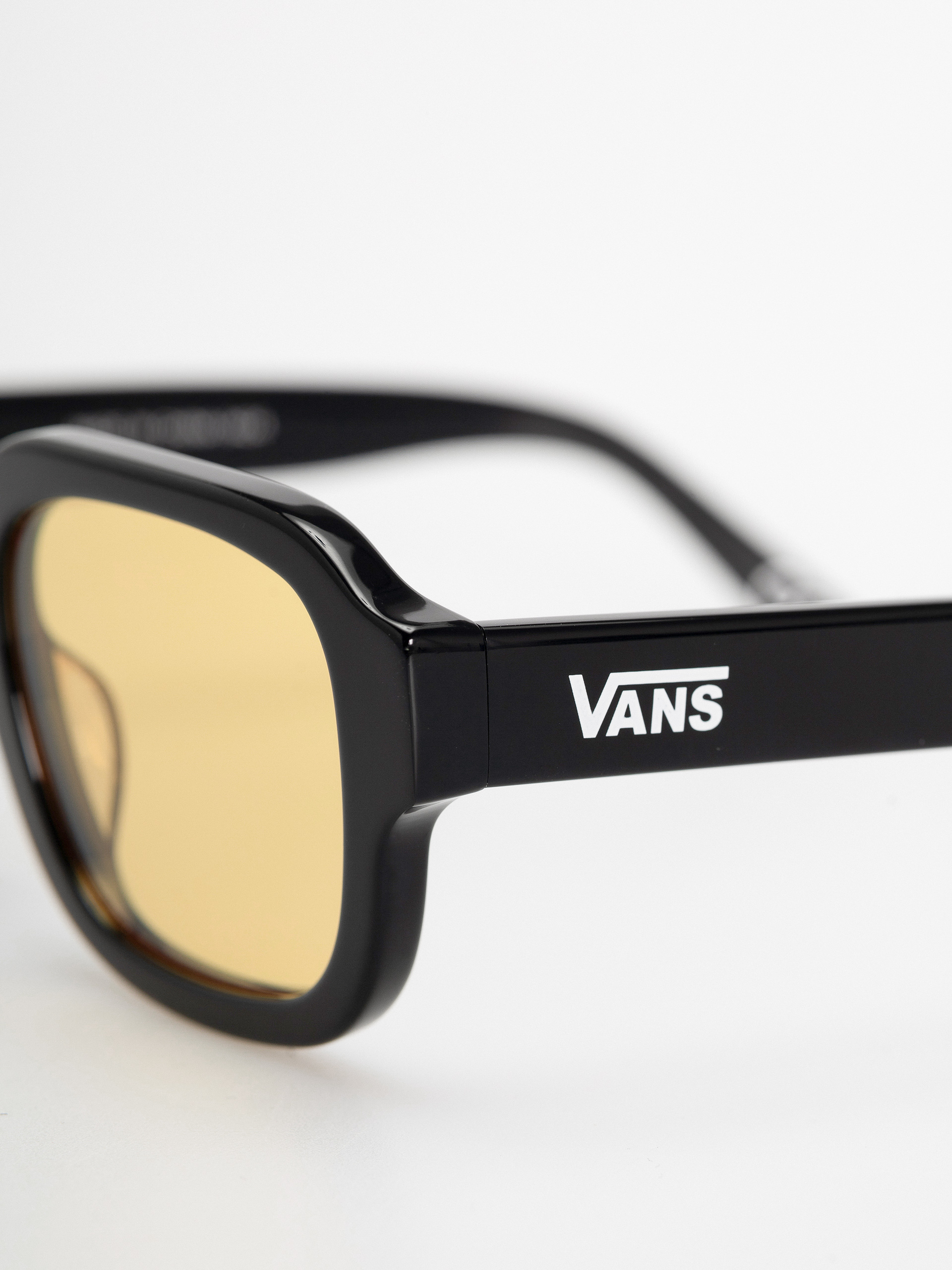 Napszemüvegek Vans 66 (black/yarrow)