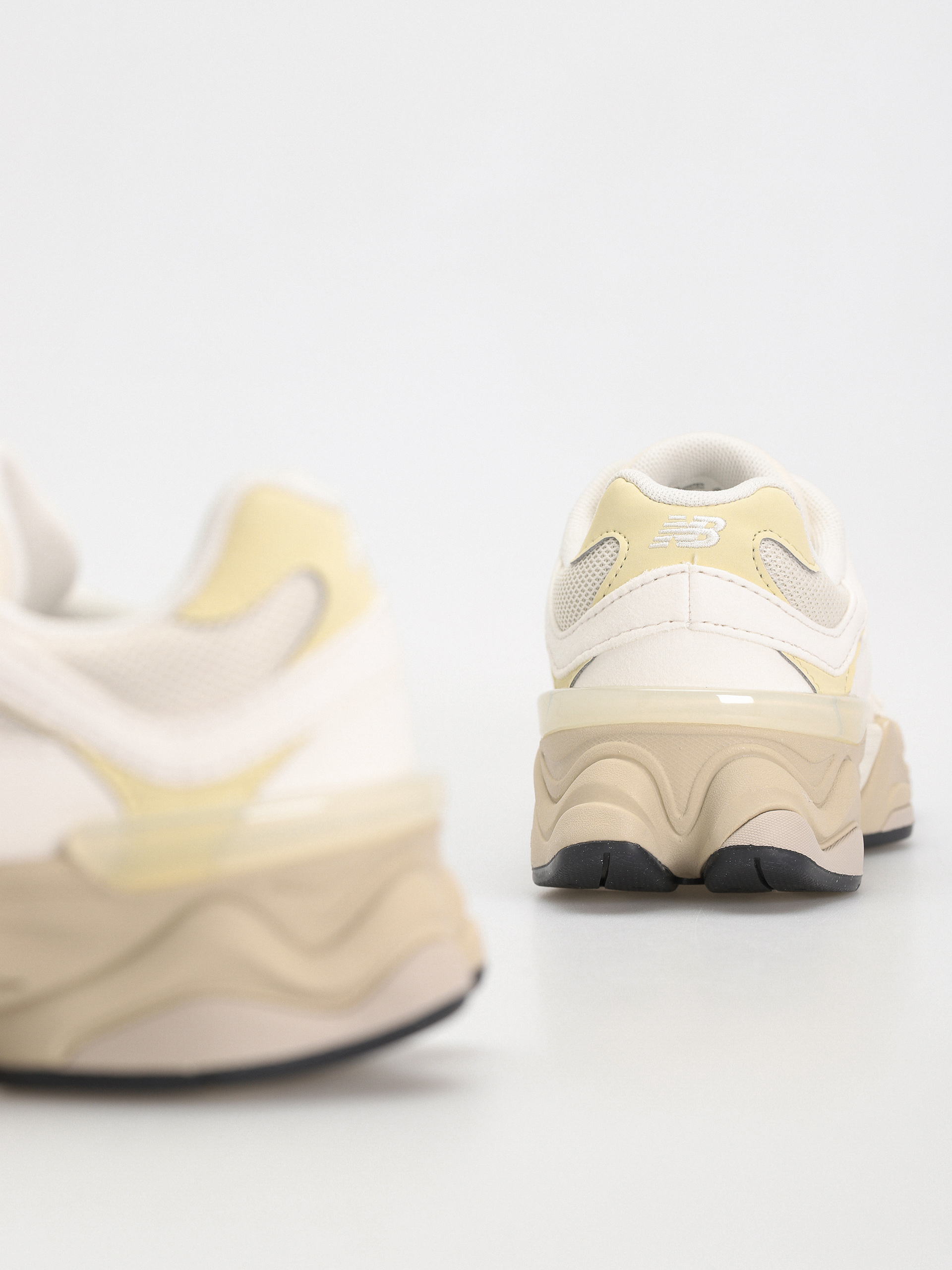 New Balance 9060 JR Cipők (sea salt)