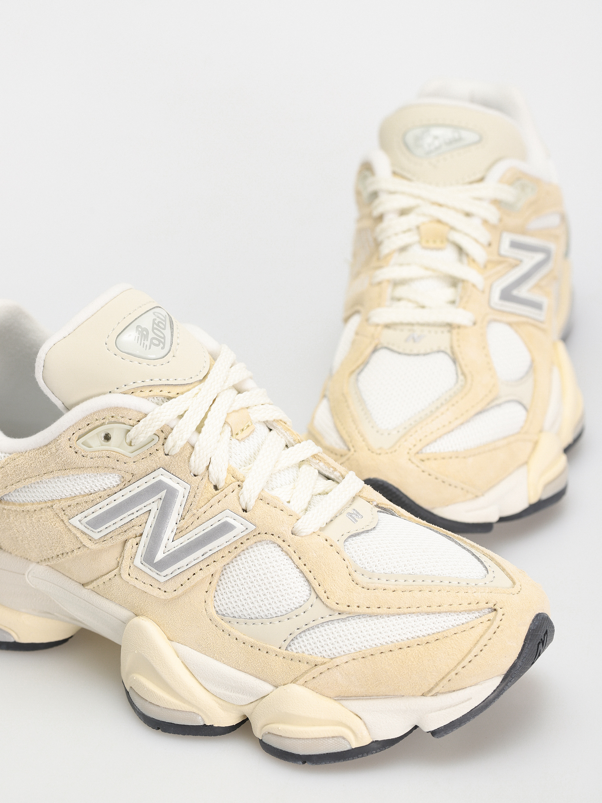 New Balance 9060 Cipők (calcium)