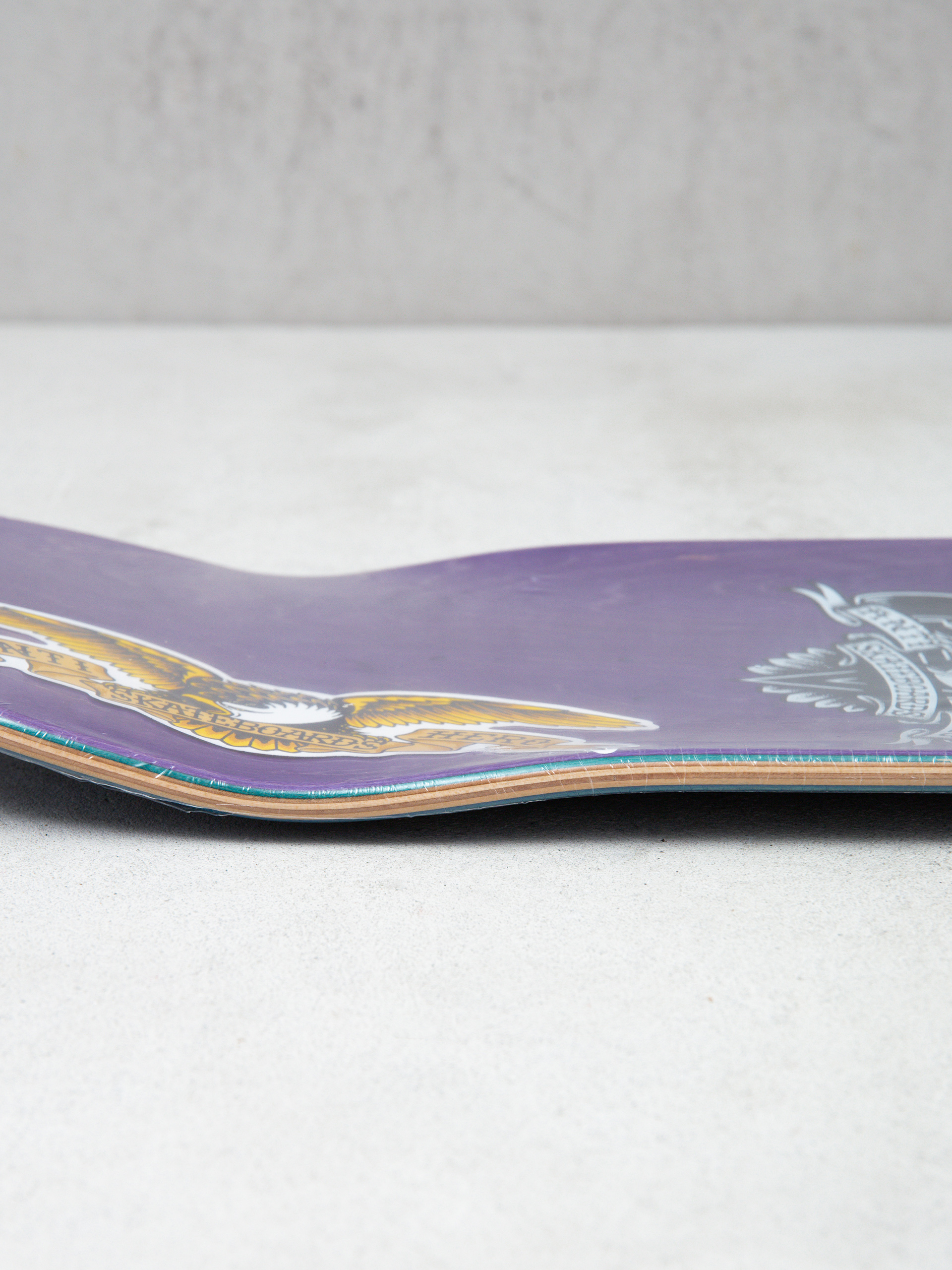 Gördeszka lap Antihero Thrasher Collab (blue)