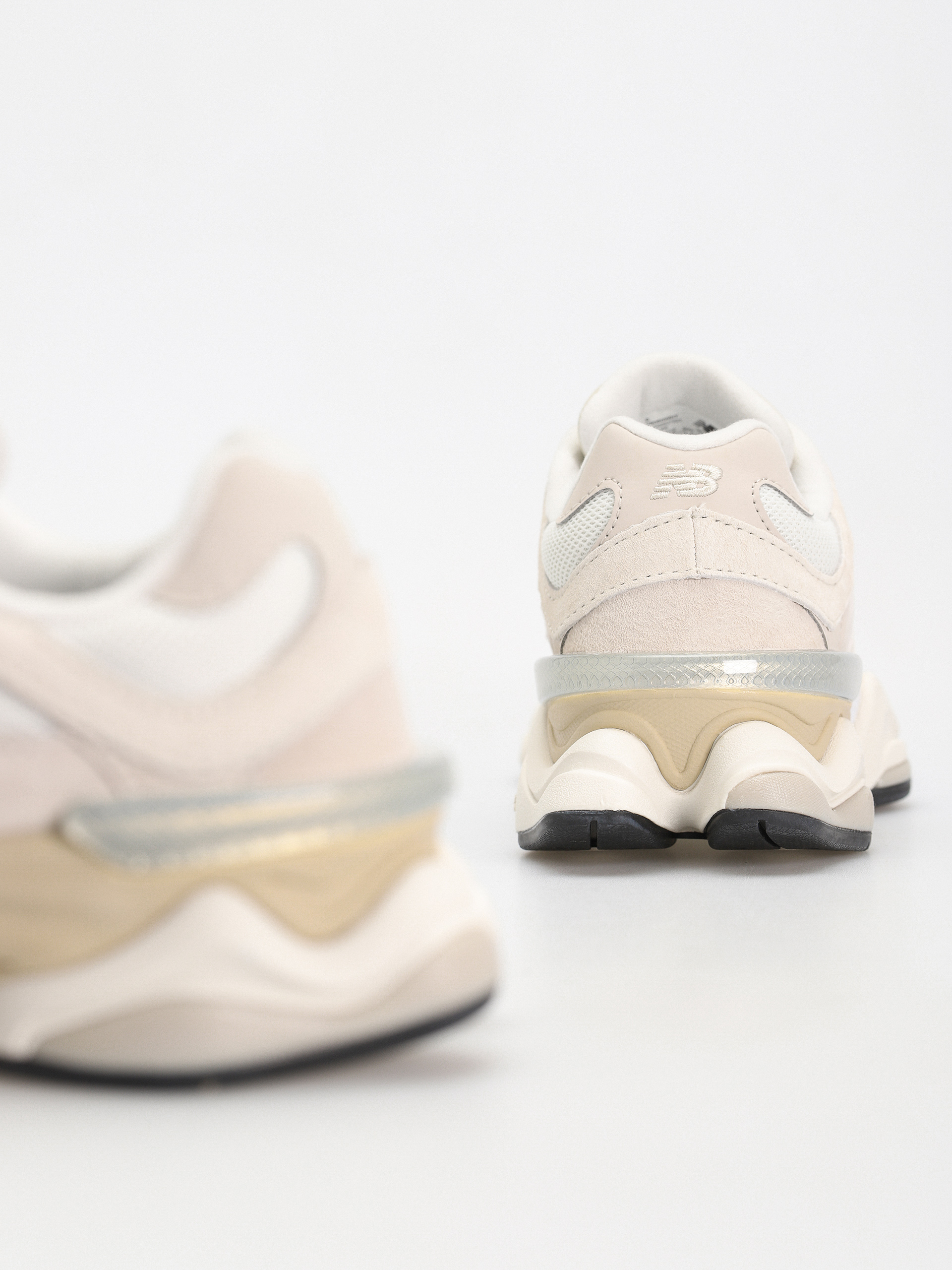 New Balance 9060 Cipők (sea salt moonbeam)