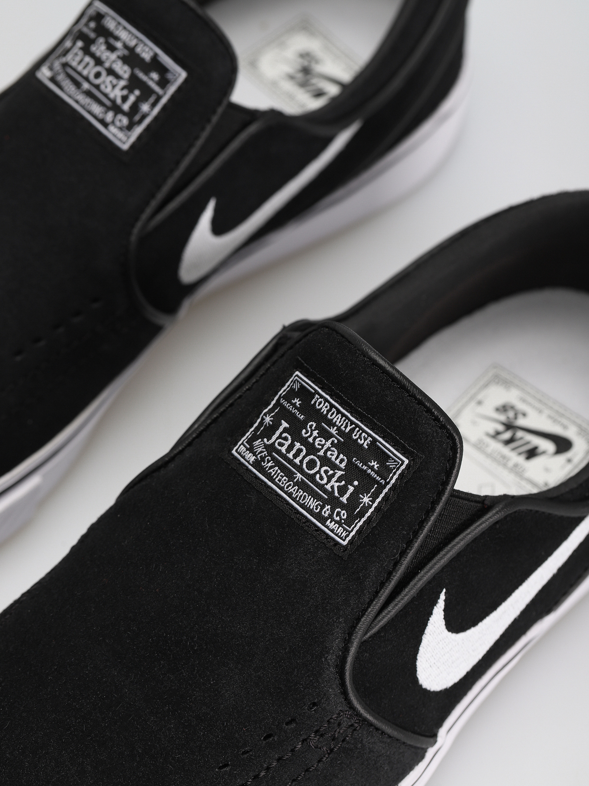 Nike SB Janoski+ Slip Cipők (black/white black black)