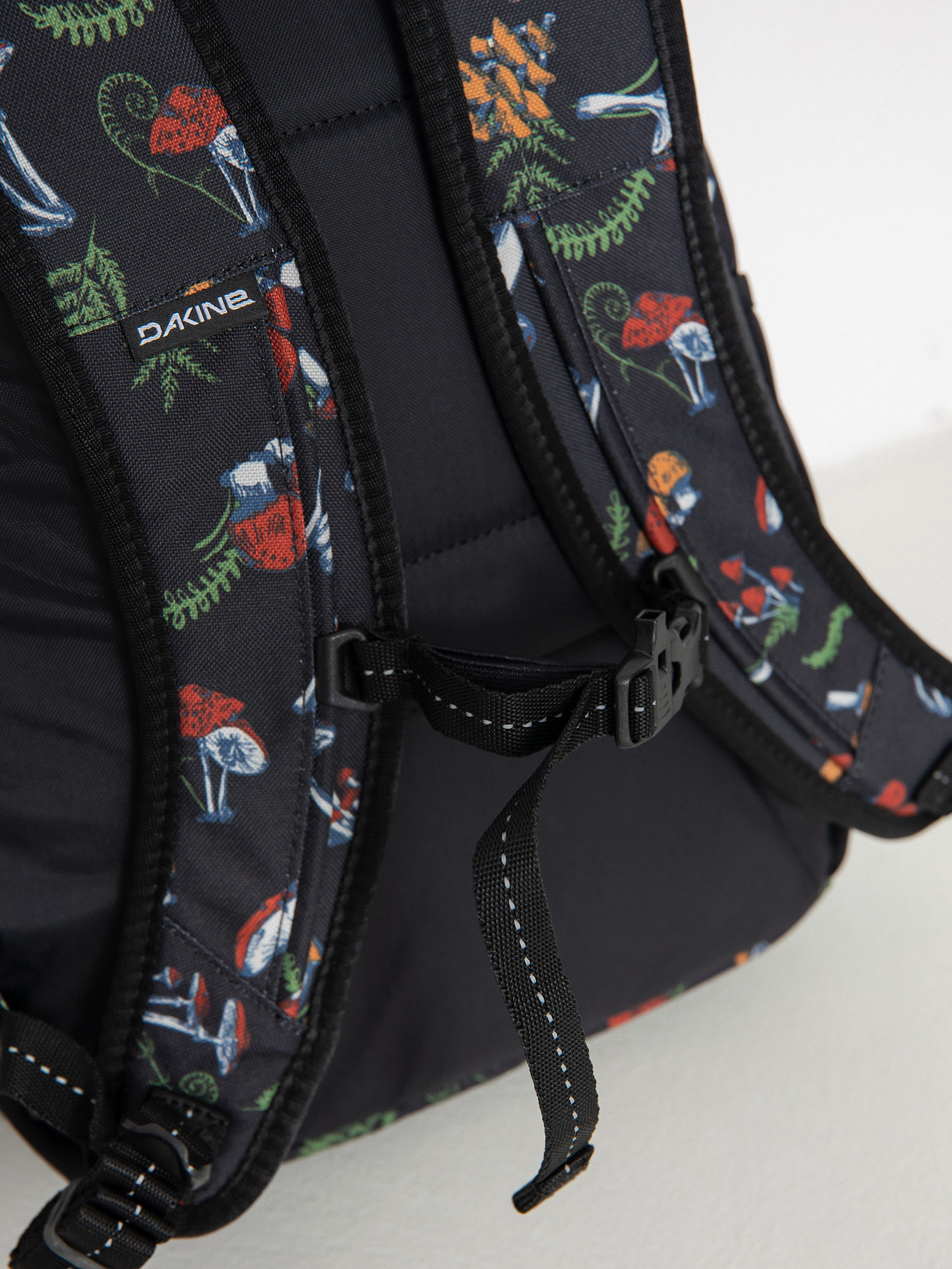 Hátizsák Dakine Campus Pack 18L (mushroom wonderland)