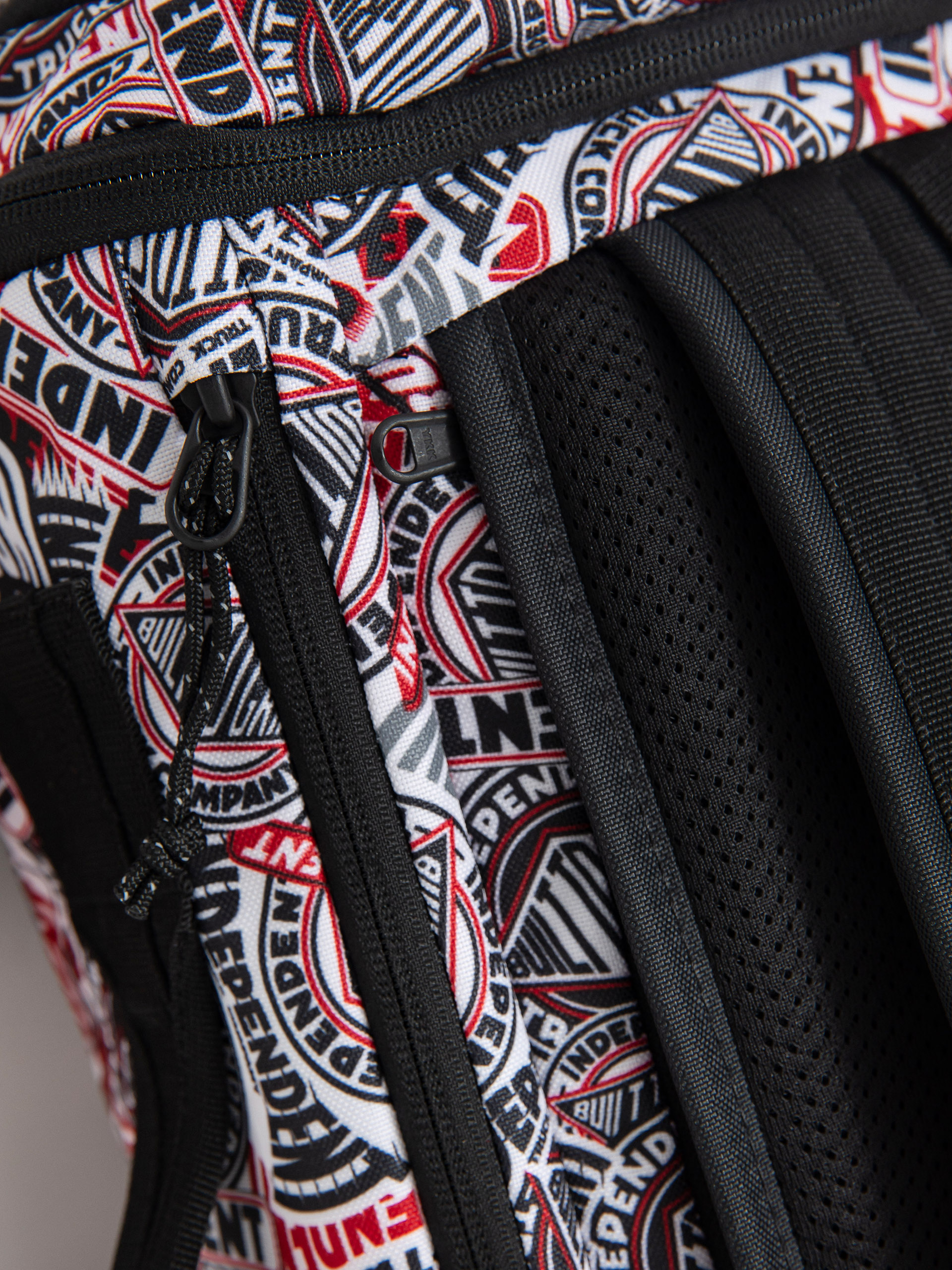 Hátizsák Dakine X Independent Mission Street Pack 25L (independent)