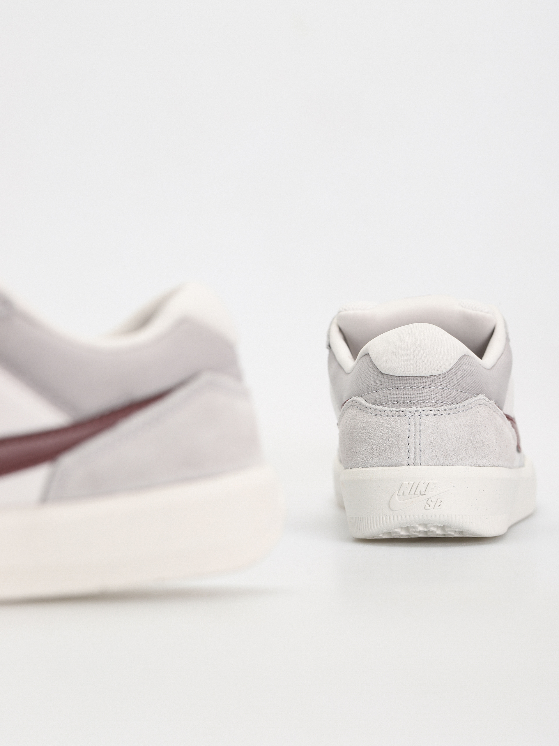 Nike SB Force 58 Cipők (platinum tint/dark team red wolf grey)