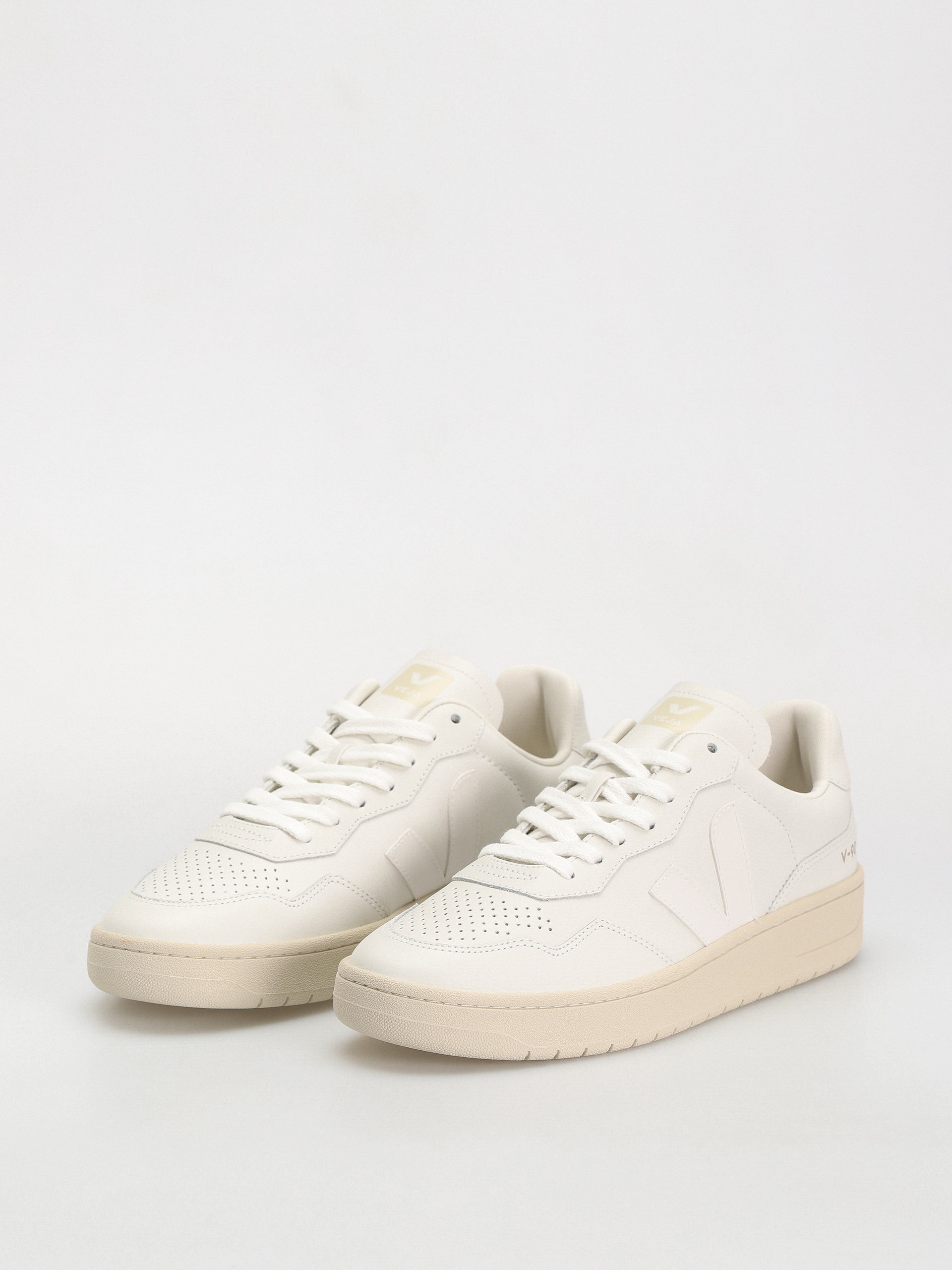 Veja V-90 Cipők (extra white)