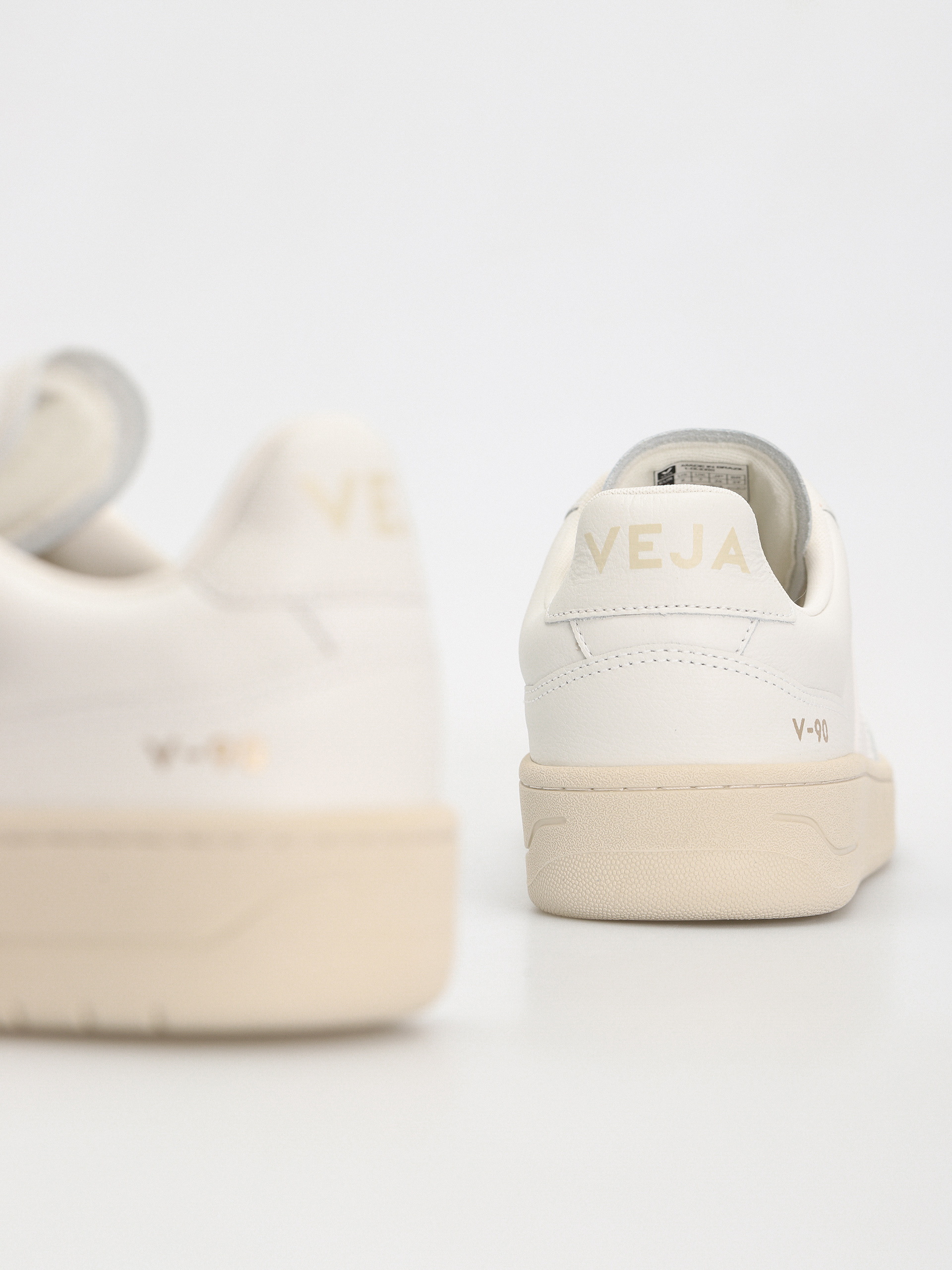Veja V-90 Cipők (extra white)