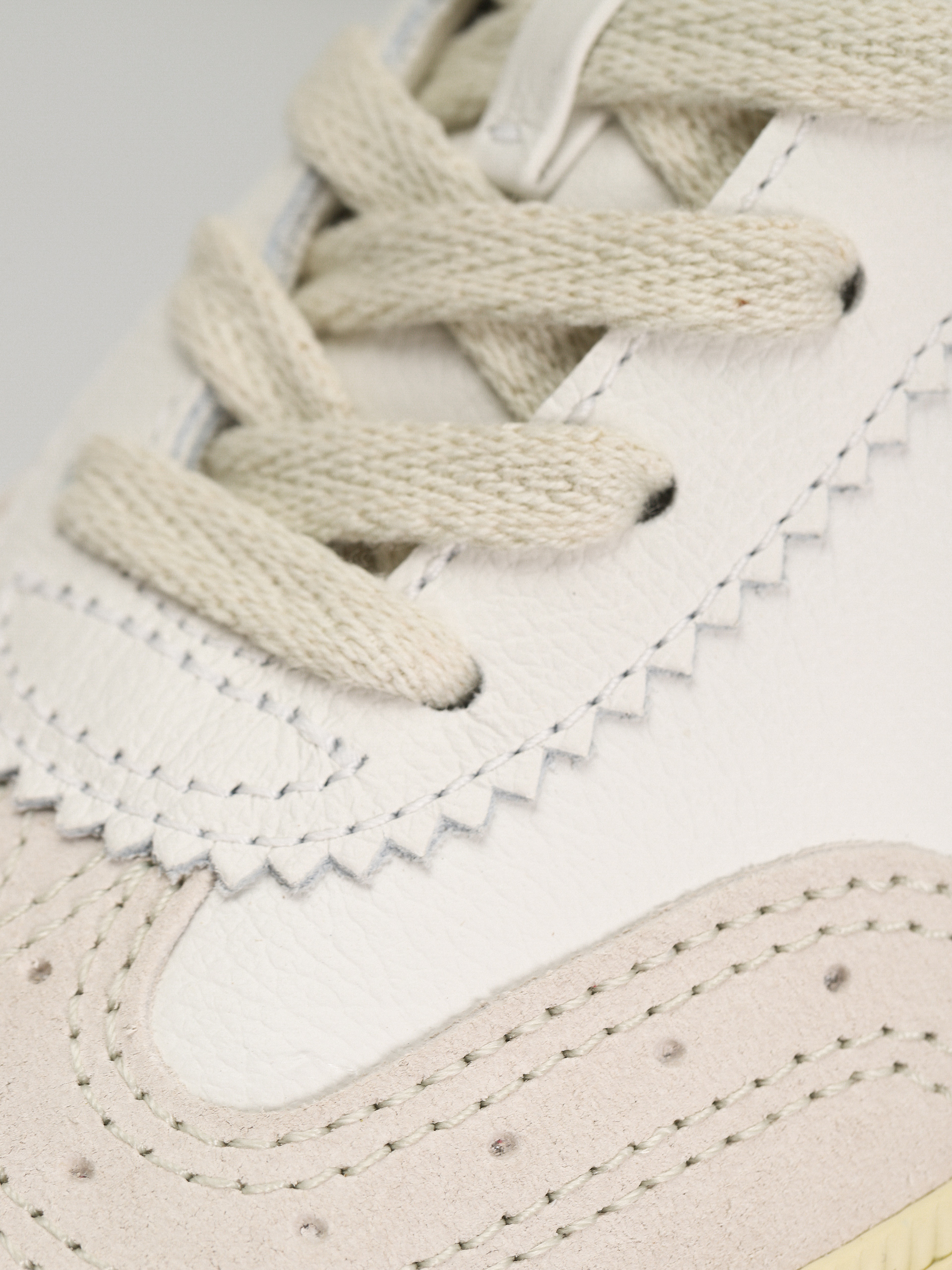 Veja Volley Wmn Cipők (white natural)