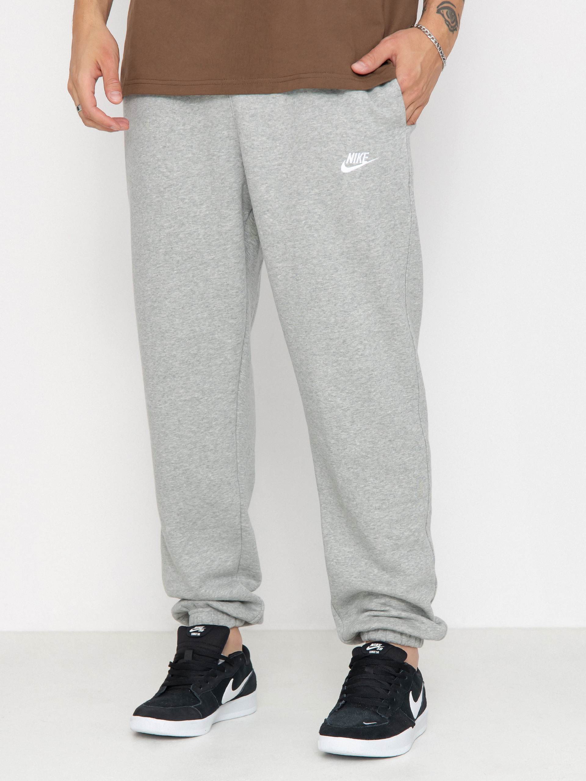 Nike SB Club Fleece Kisnadrág (dk grey heather/matte silver/white)